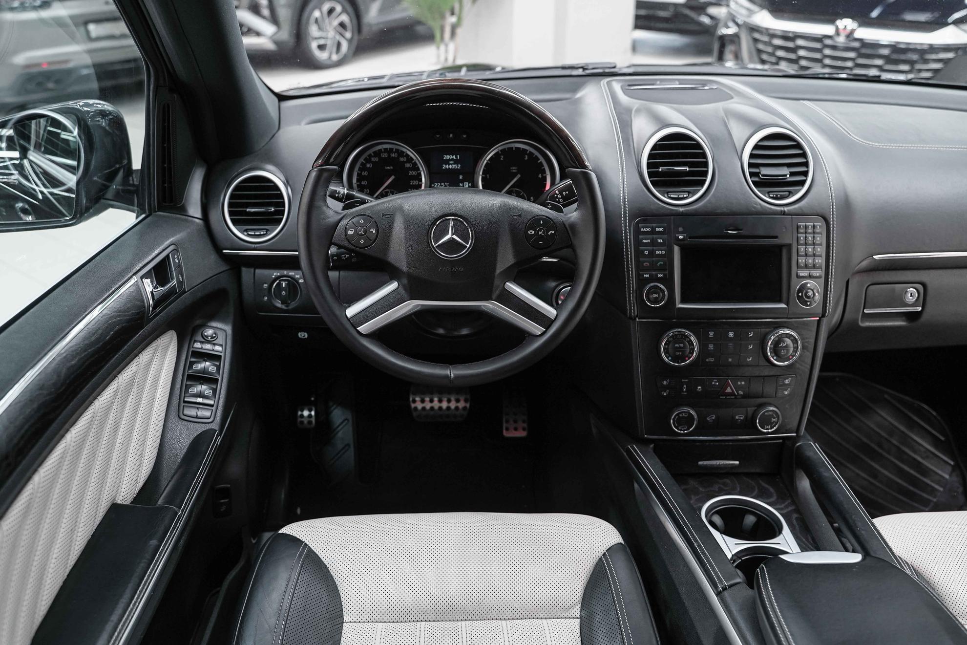 Mercedes-Benz GL-Класс 2012, черный, ДЦ Орехово