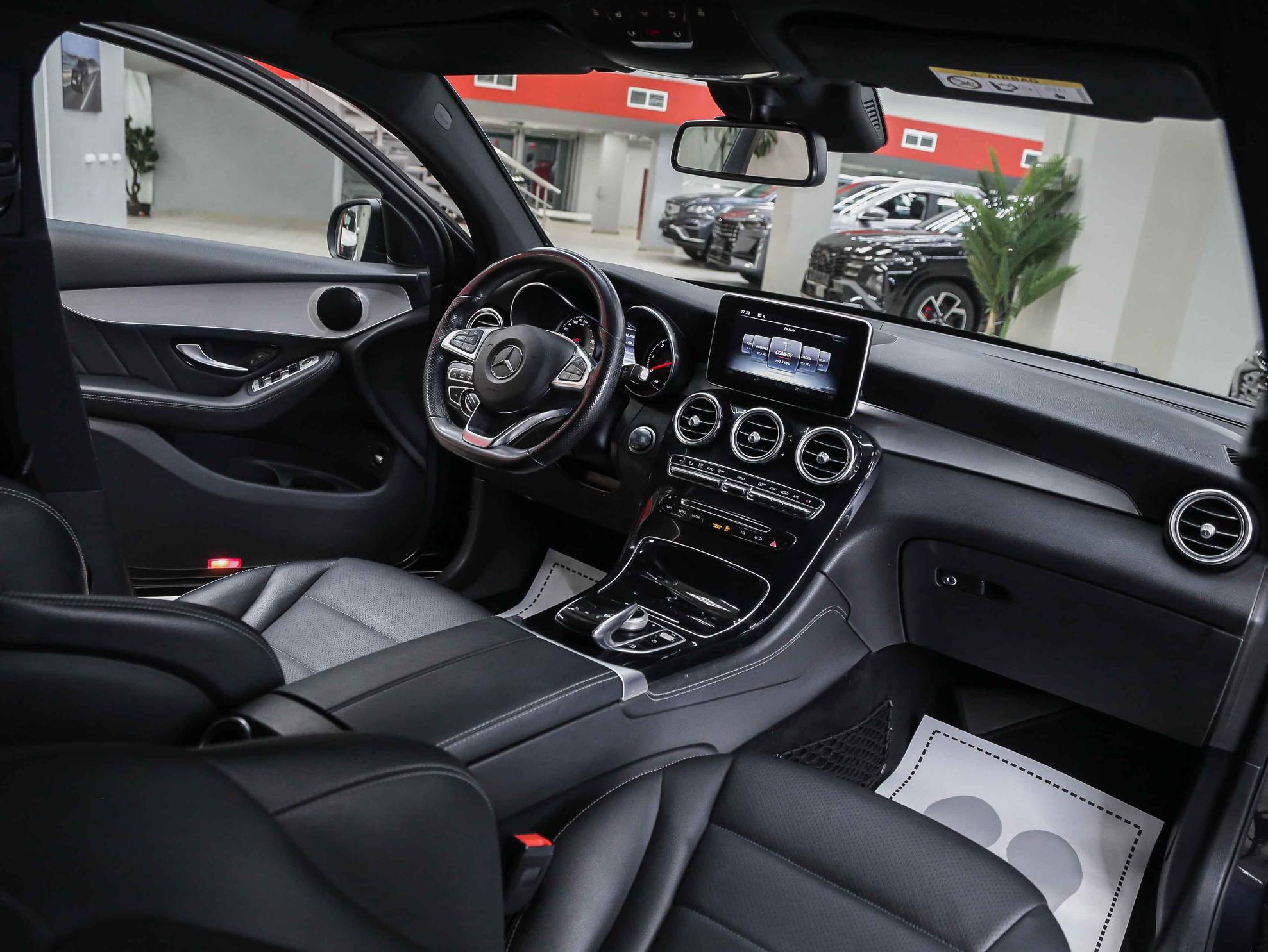 Mercedes-Benz GLC 2019, синий, ДЦ Орехово