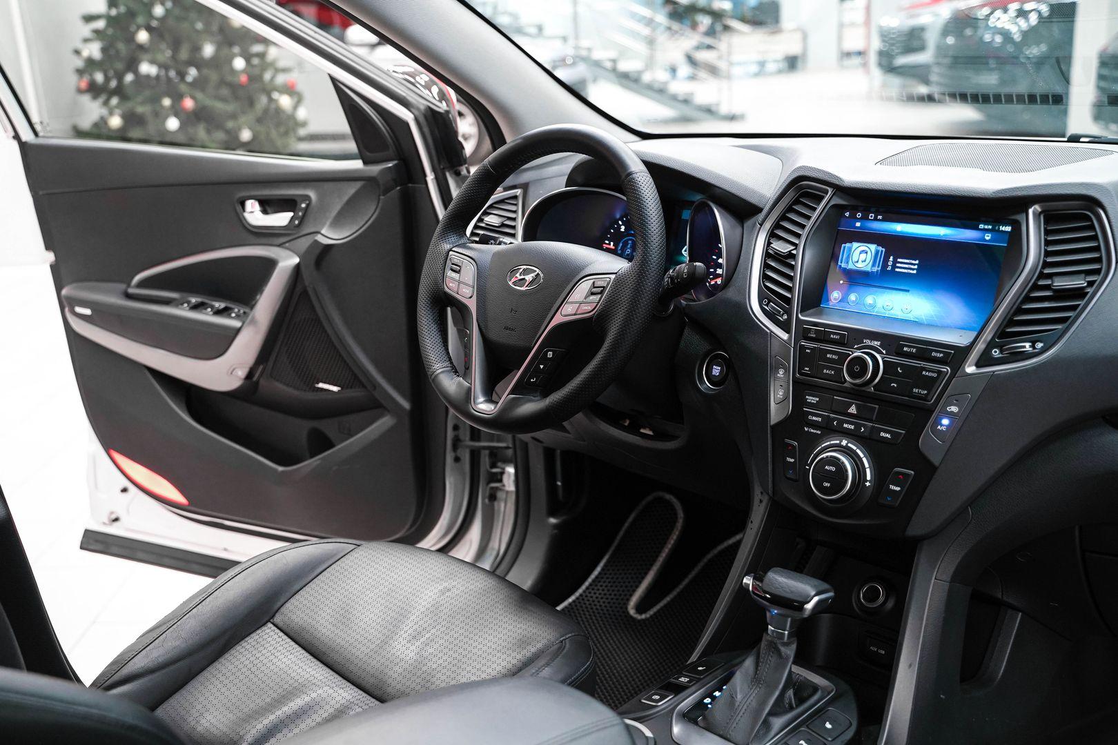 Hyundai Santa Fe 2014, серебряный, ДЦ Орехово