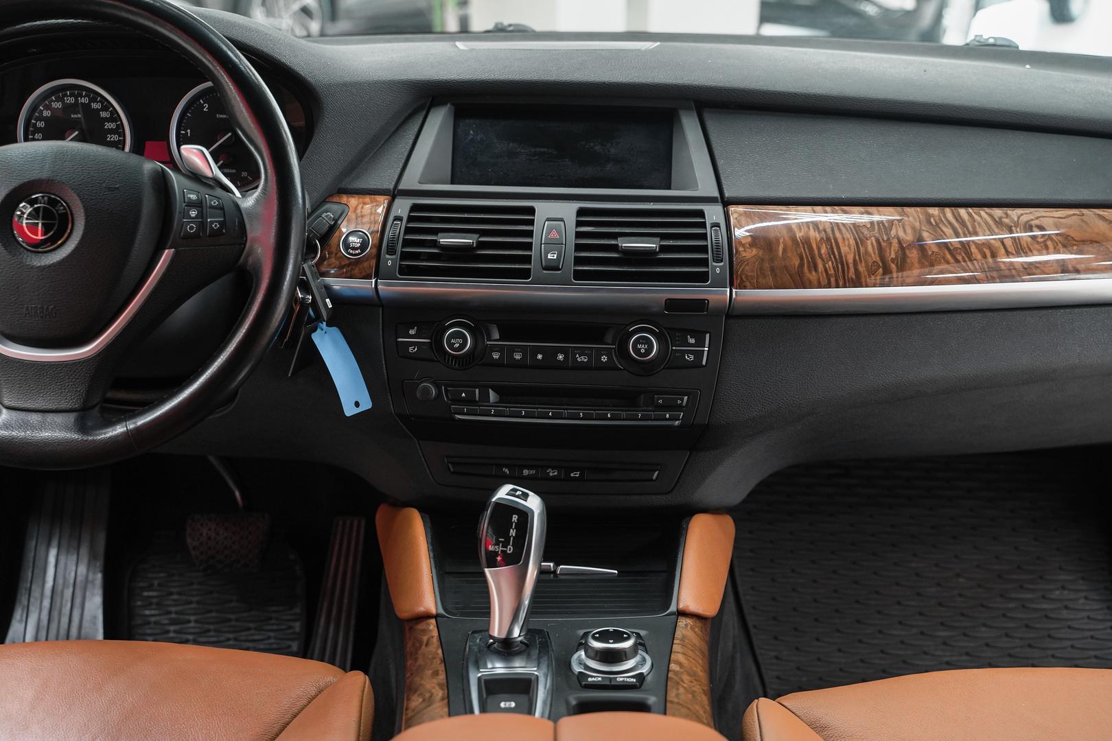 BMW X6 2011, черный, ДЦ Орехово