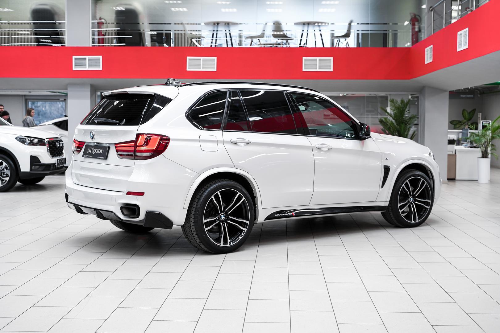 BMW X5 2015, белый, ДЦ Орехово