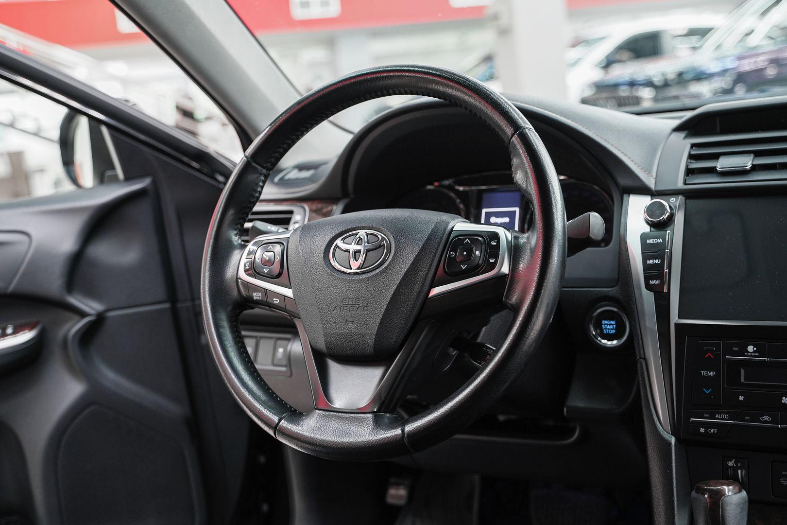 Toyota Camry 2017, черный, ДЦ Орехово