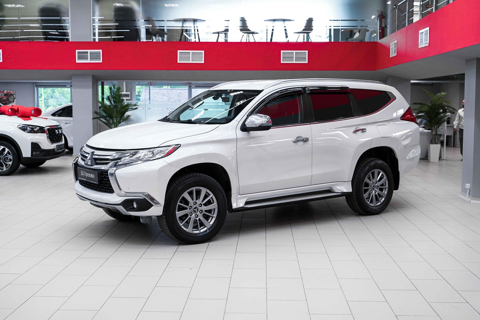 Mitsubishi Pajero Sport 2018, белый, ДЦ Орехово