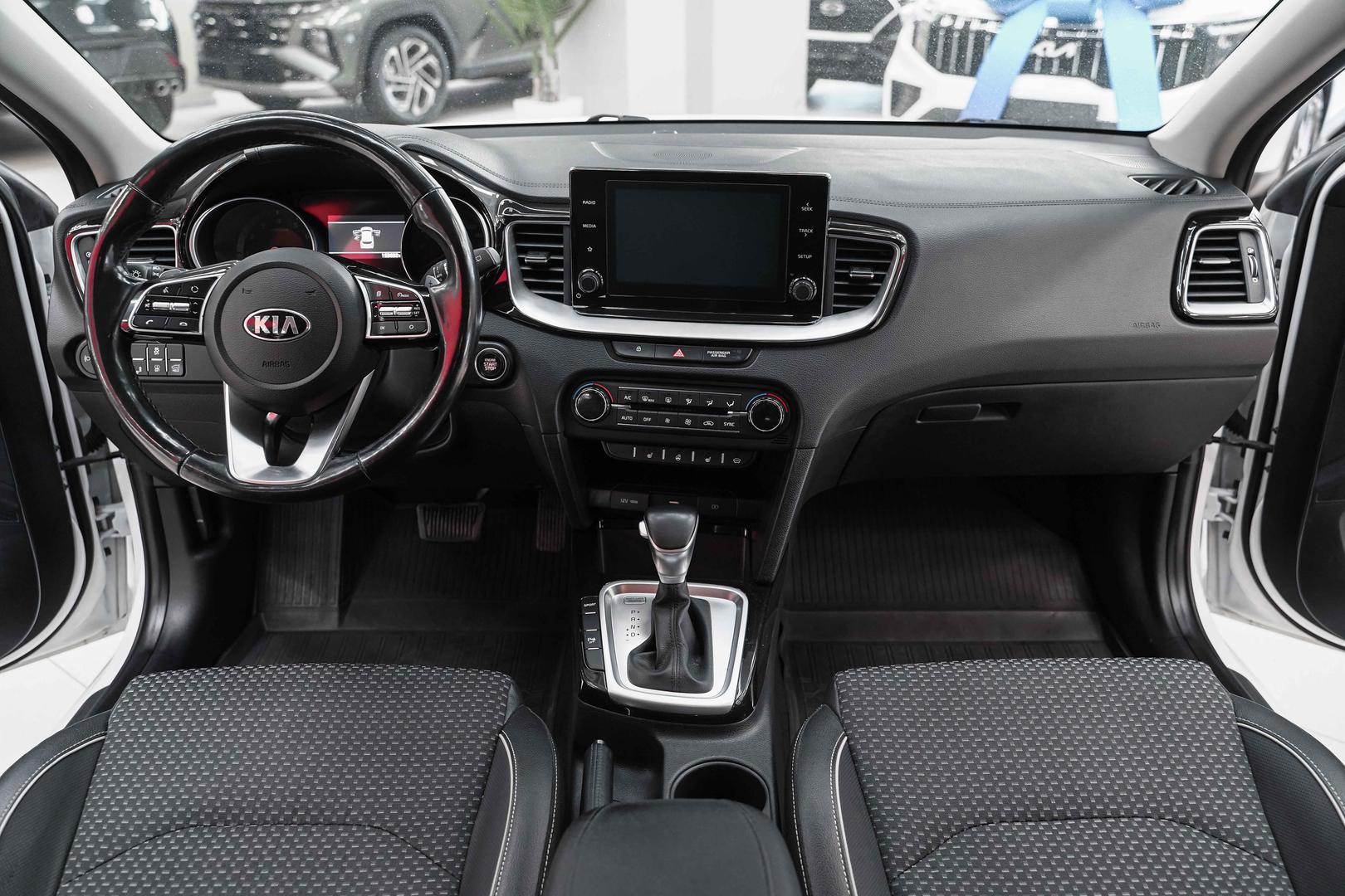 Kia Ceed 2020, белый, ДЦ Орехово