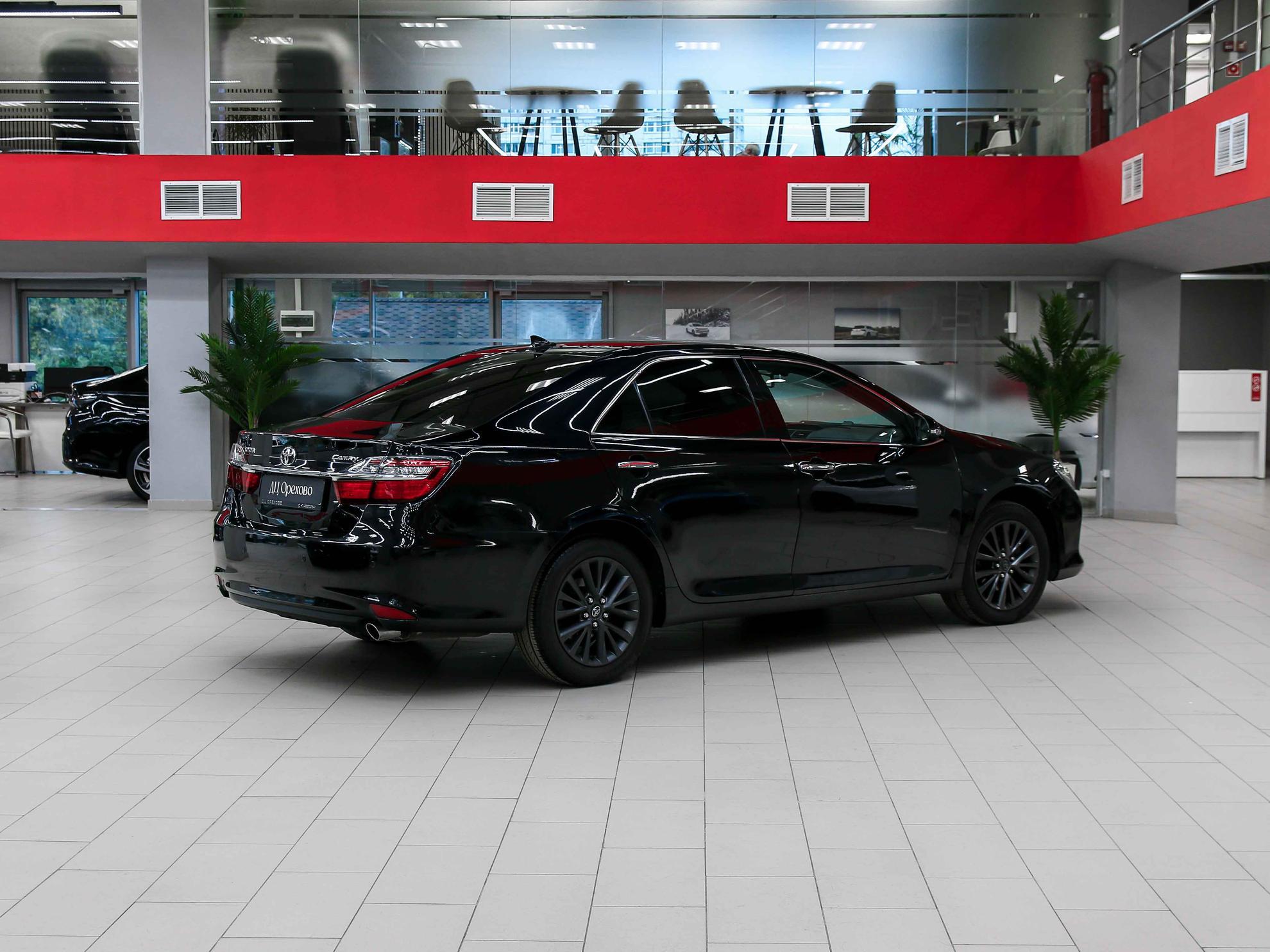 Toyota Camry 2015, черный, ДЦ Орехово