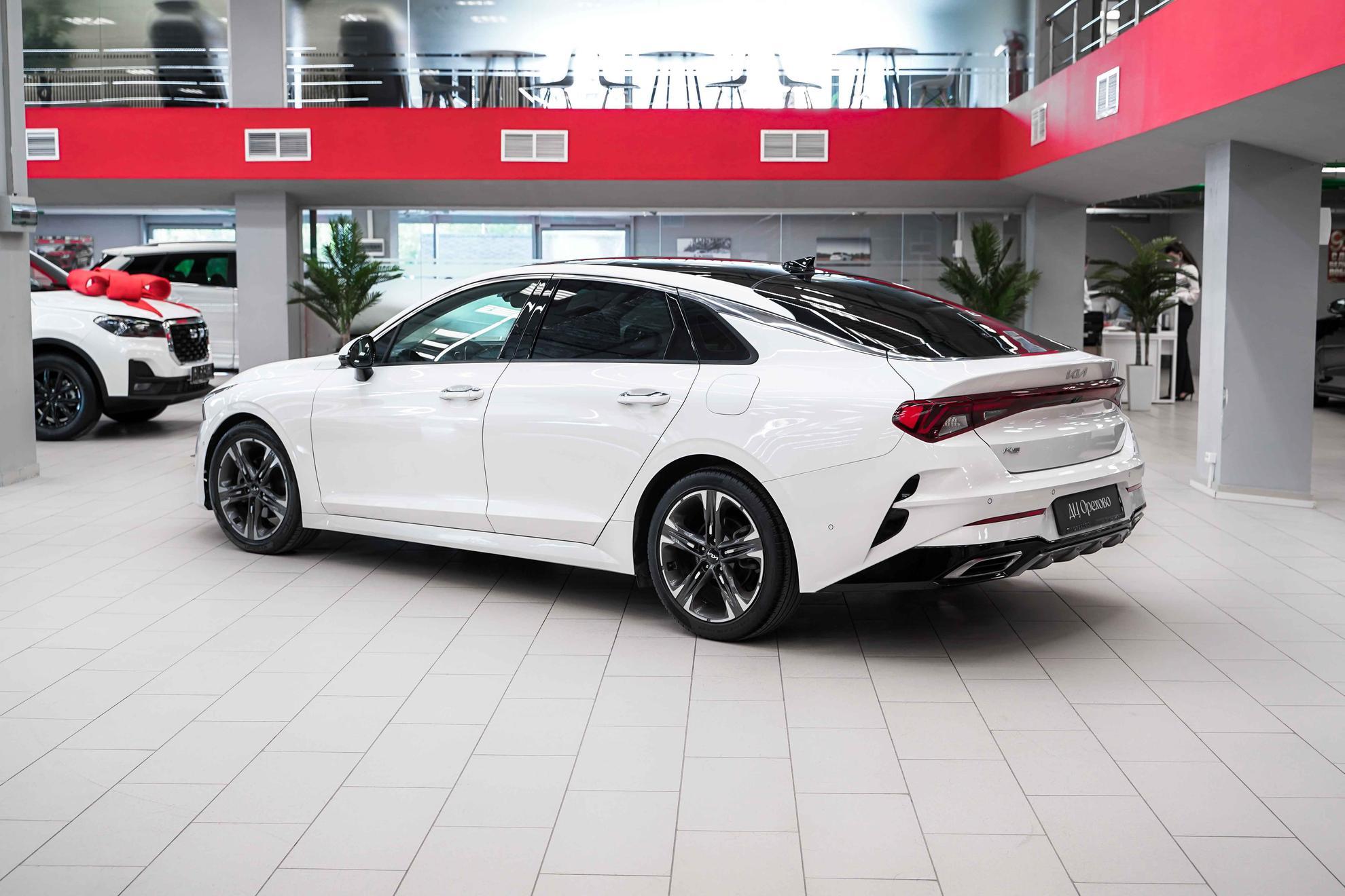 Kia K5 2021, белый, ДЦ Орехово