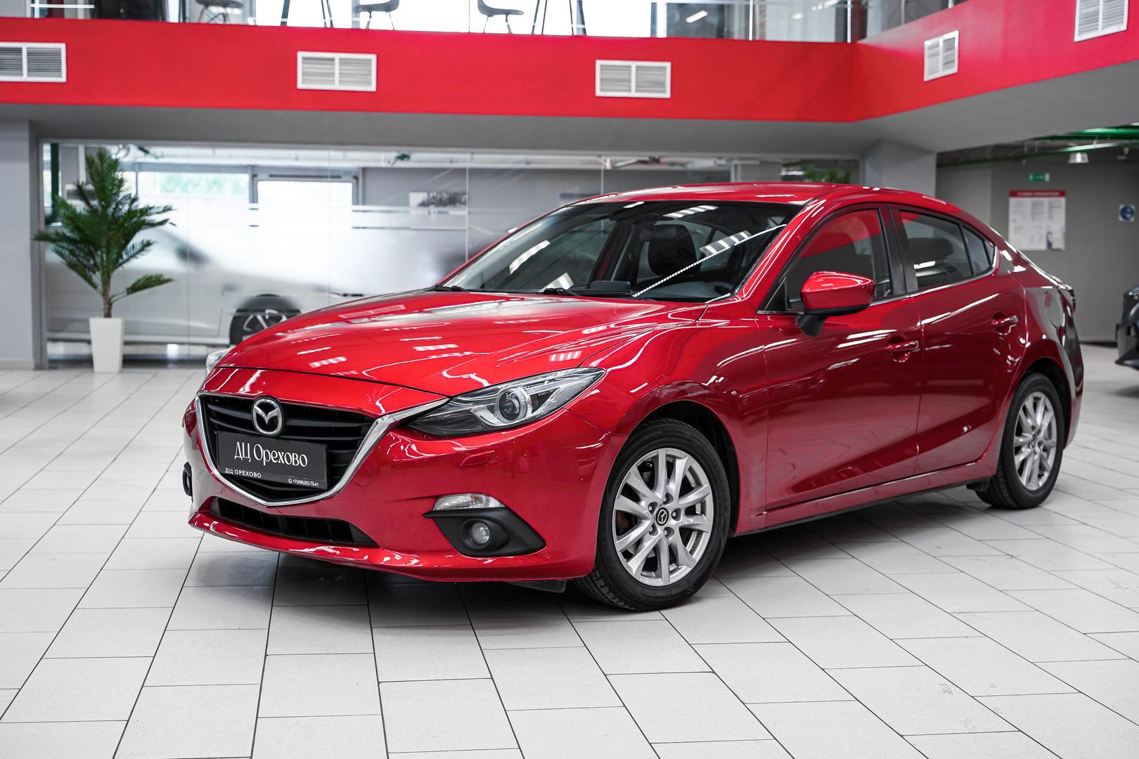 Mazda 3 2014, красный, ДЦ Орехово