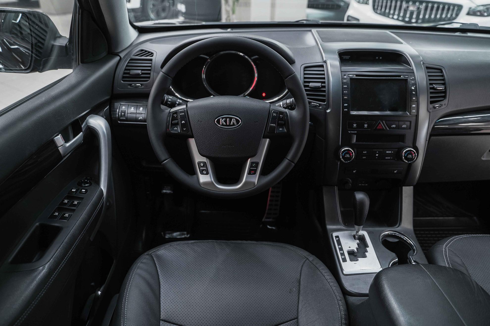 Kia Sorento 2011, бежевый, ДЦ Орехово