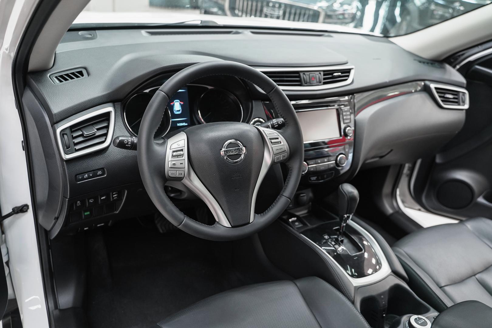 Nissan X-Trail 2015, белый, ДЦ Орехово