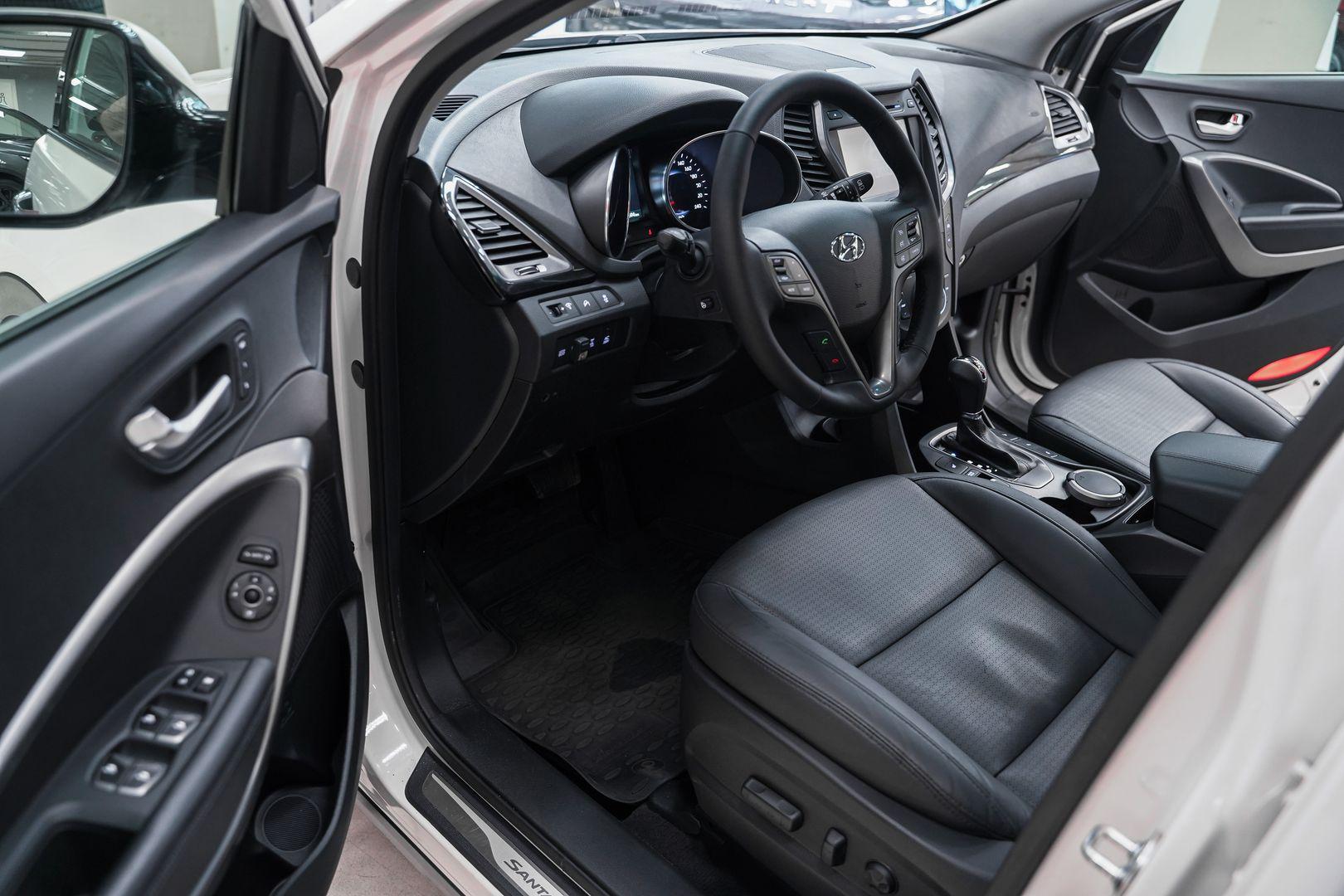 Hyundai Santa Fe 2013, белый, ДЦ Орехово