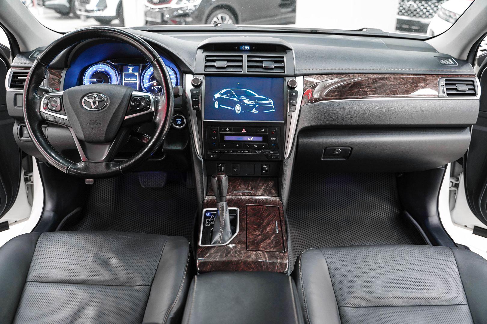 Toyota Camry 2018, белый, ДЦ Орехово