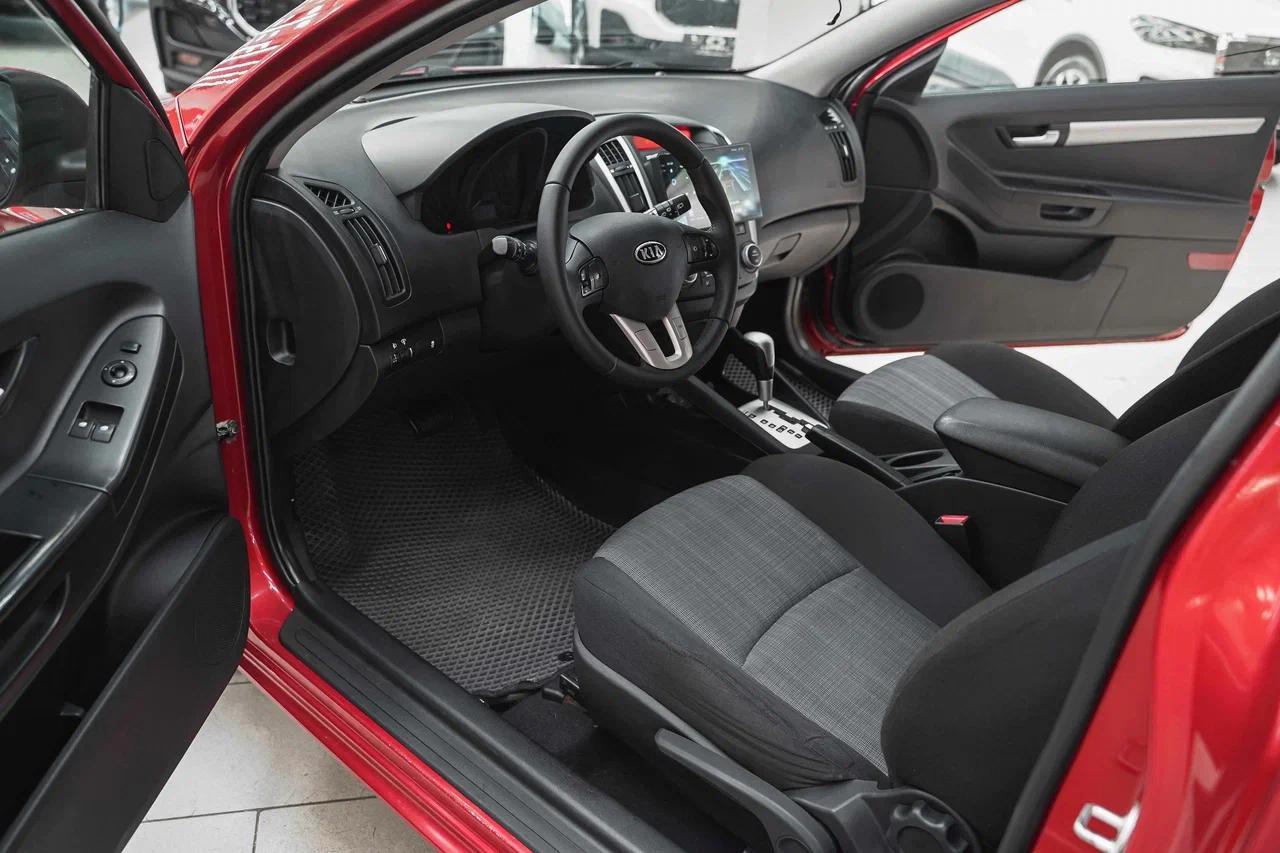 Kia Ceed 2011, красный, ДЦ Орехово