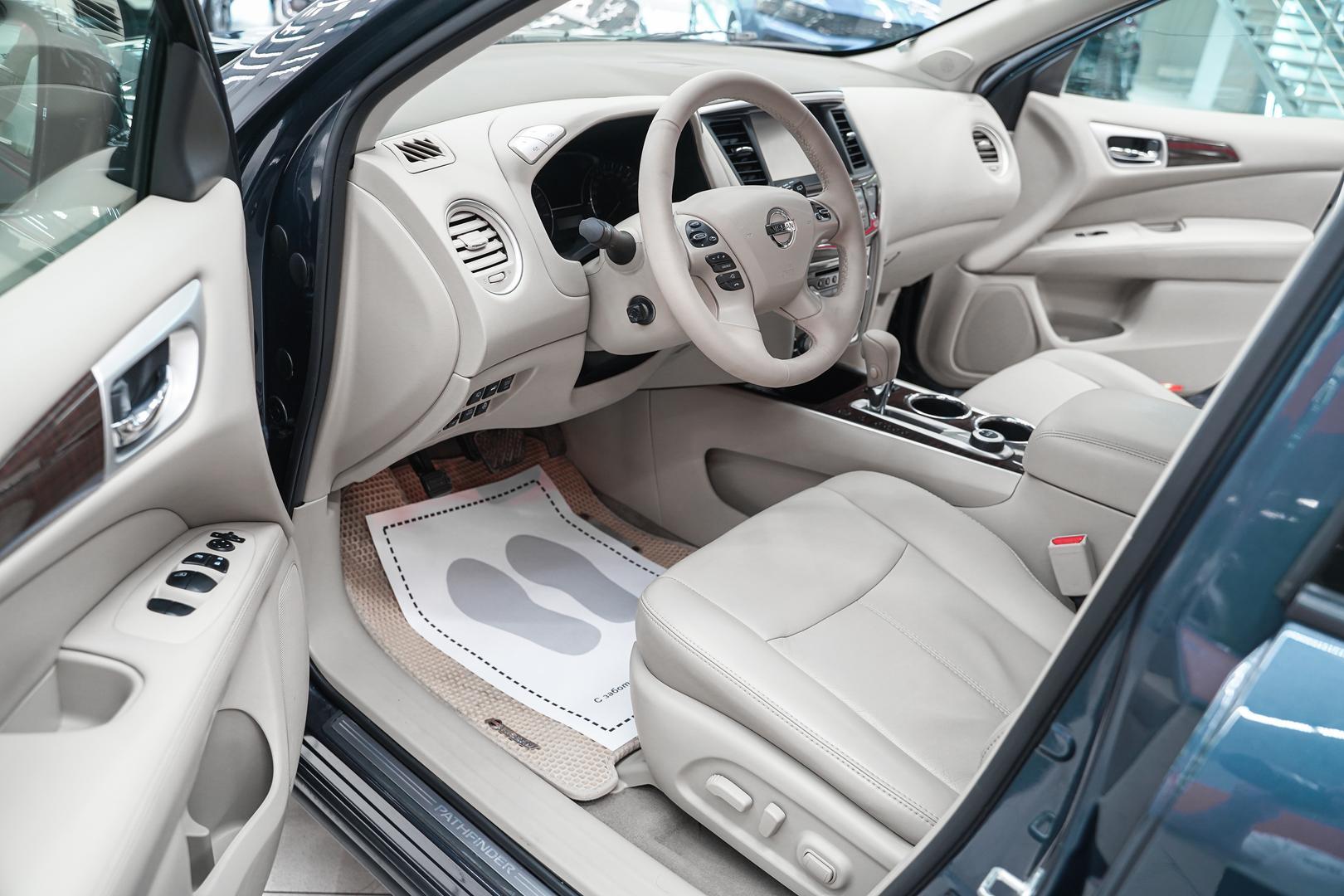 Nissan Pathfinder 2015, синий, ДЦ Орехово