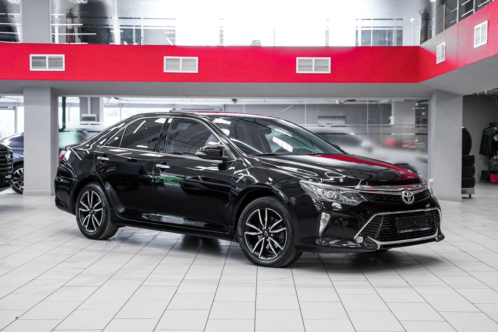 Toyota Camry 2017, черный, ДЦ Орехово