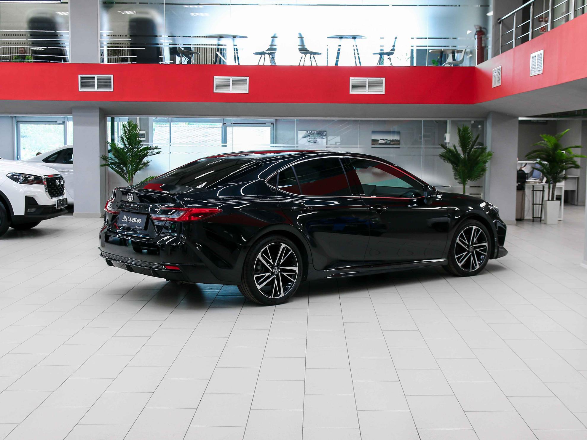 Toyota Camry 2024, черный, ДЦ Орехово
