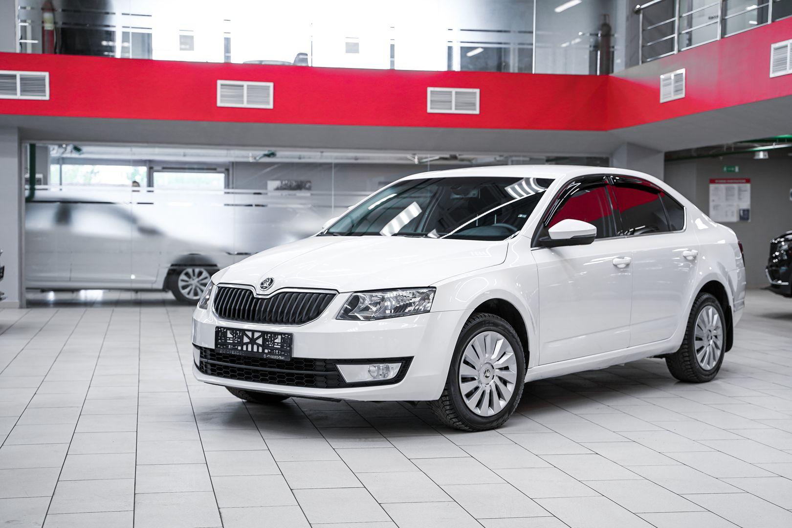 Skoda Octavia 2015, белый, ДЦ Орехово