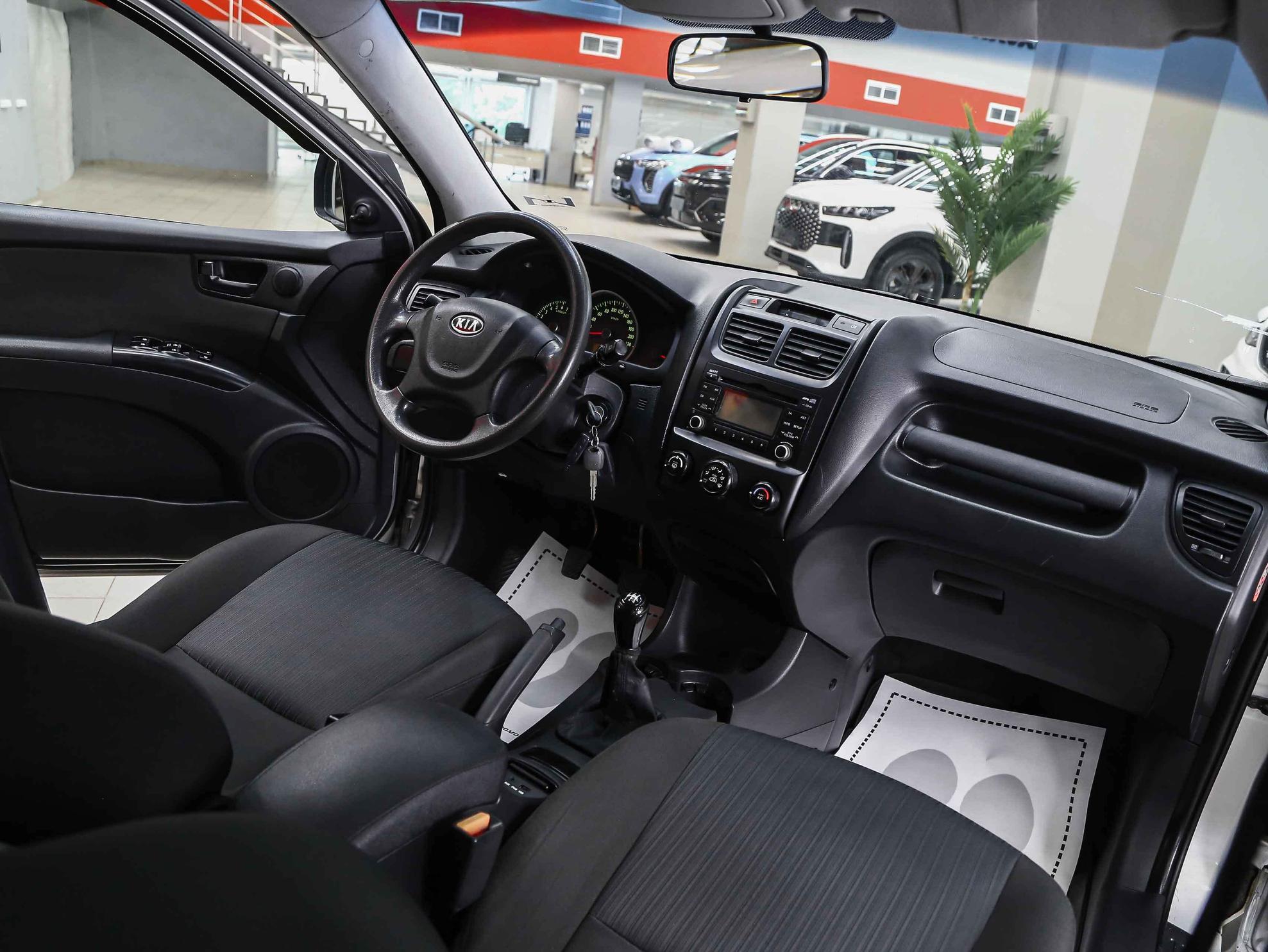 Kia Sportage 2010, серебряный, ДЦ Орехово