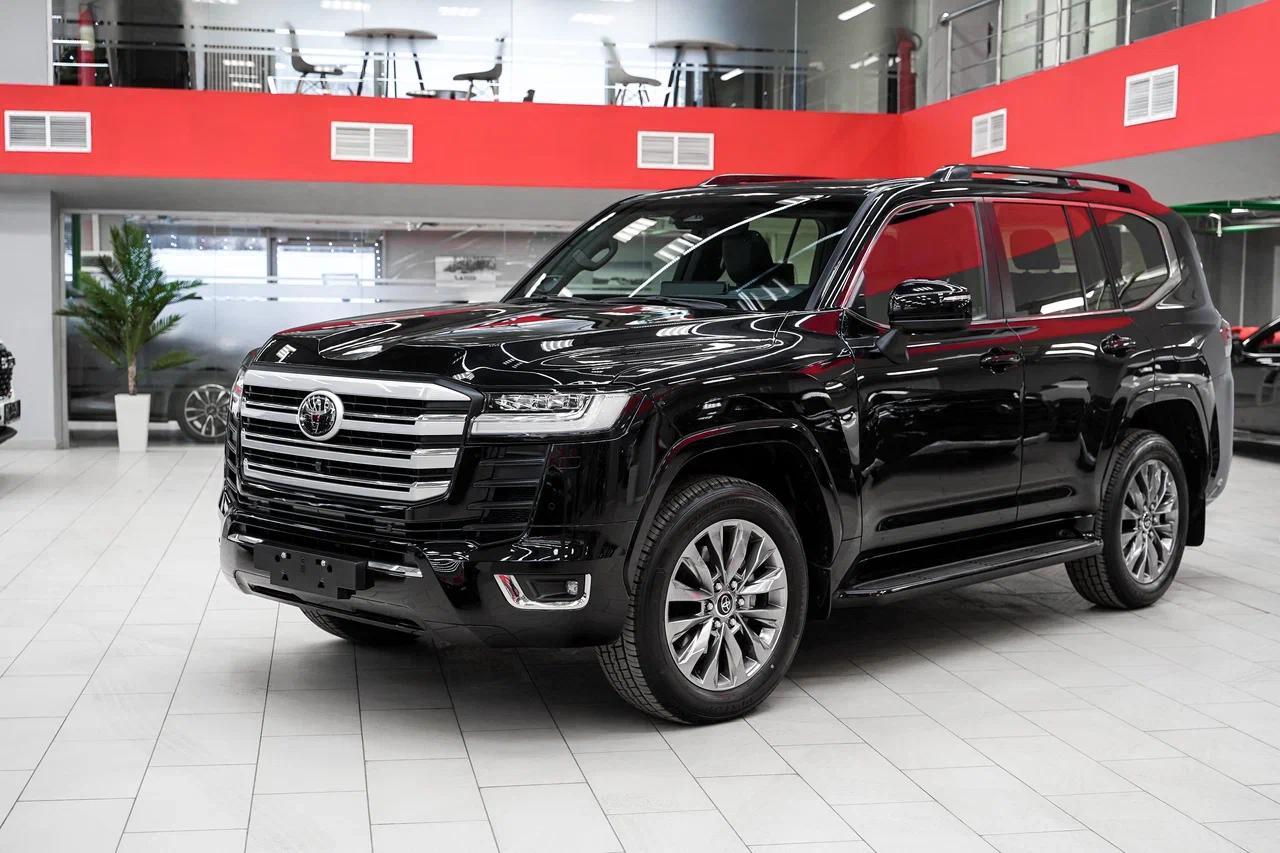 Toyota Land Cruiser 2025, черный, ДЦ Орехово