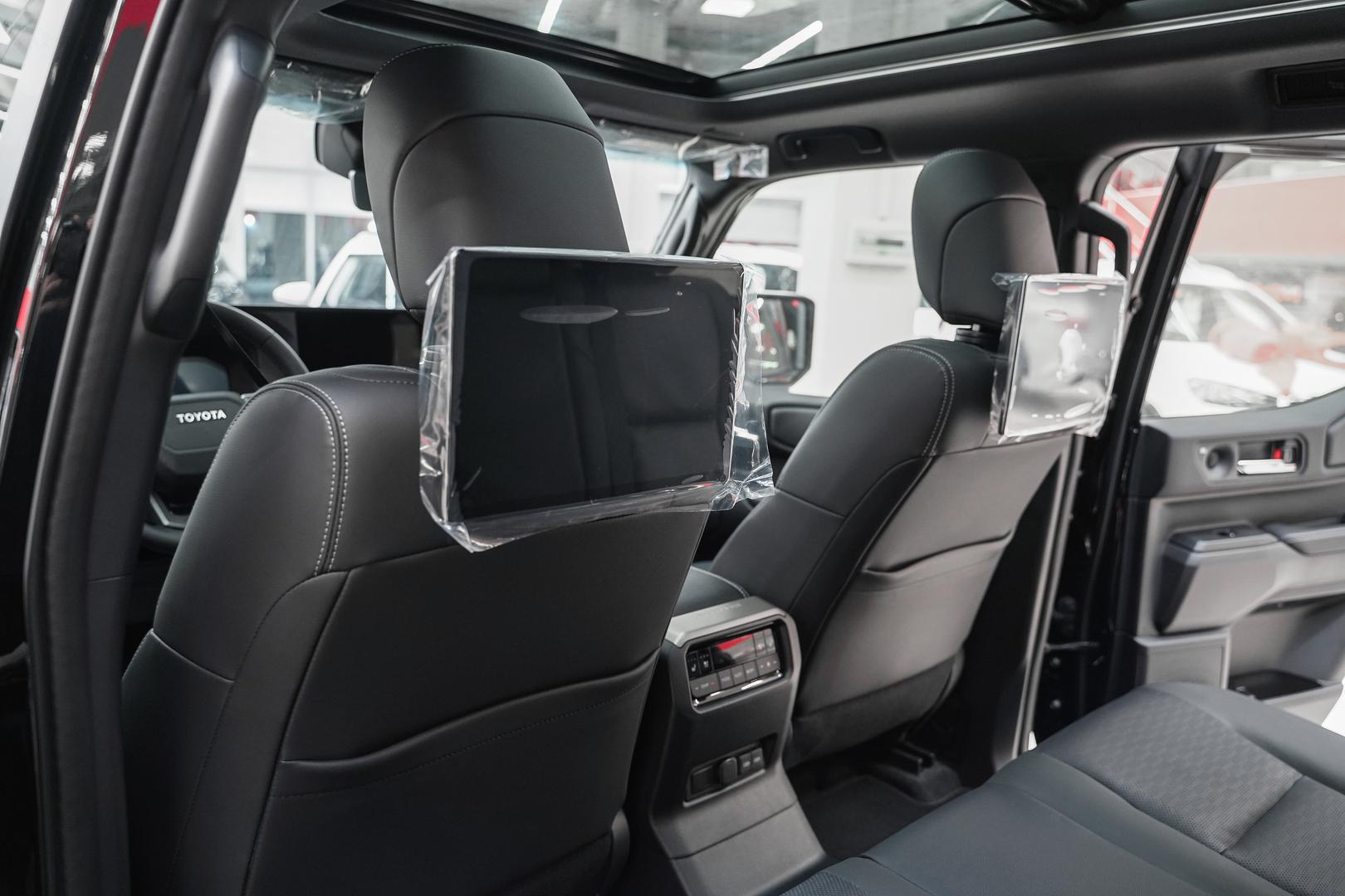 Toyota Land Cruiser Prado 2025, черный, ДЦ Орехово