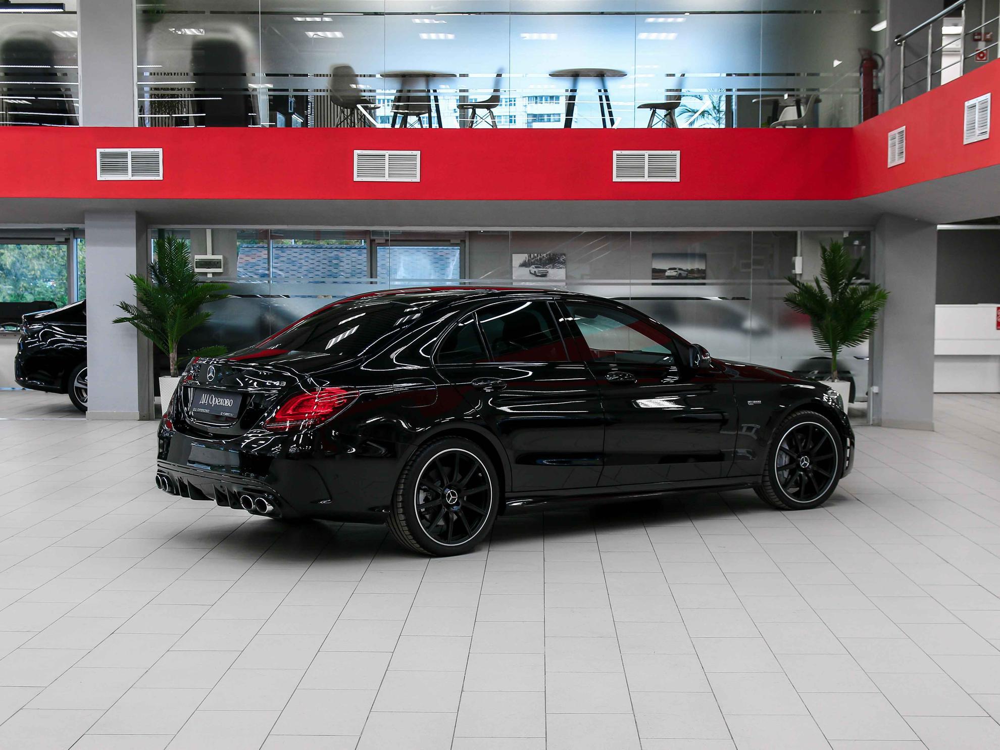 Mercedes-Benz C-Класс AMG 2020, черный, ДЦ Орехово