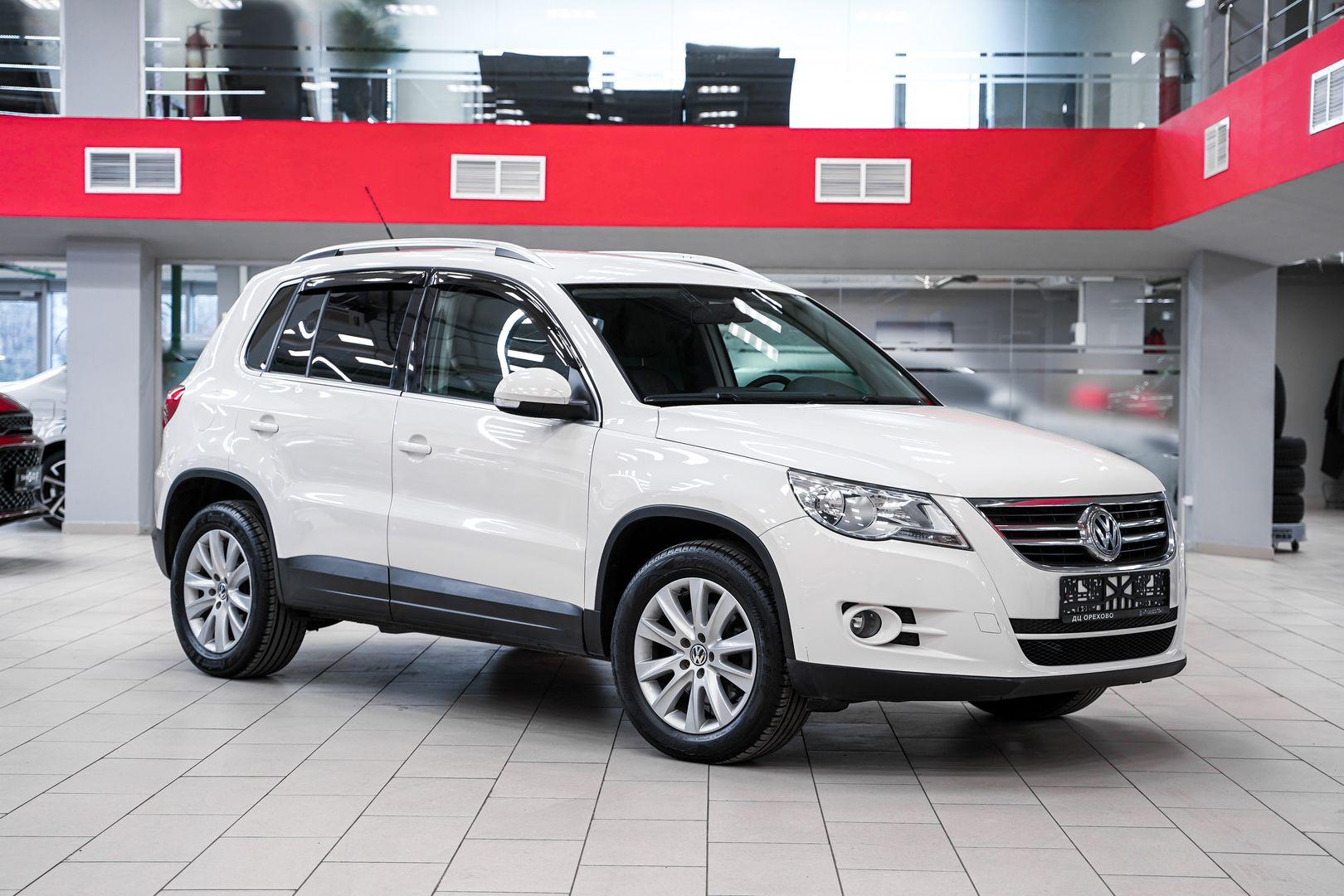Volkswagen Tiguan 2008, белый, ДЦ Орехово
