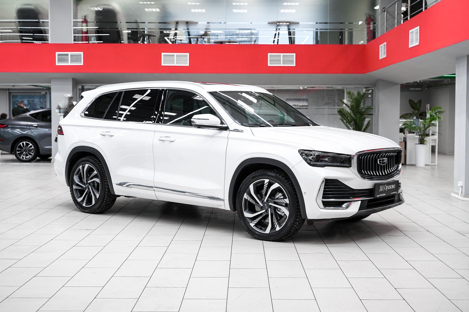Geely Monjaro 2022, белый, ДЦ Орехово