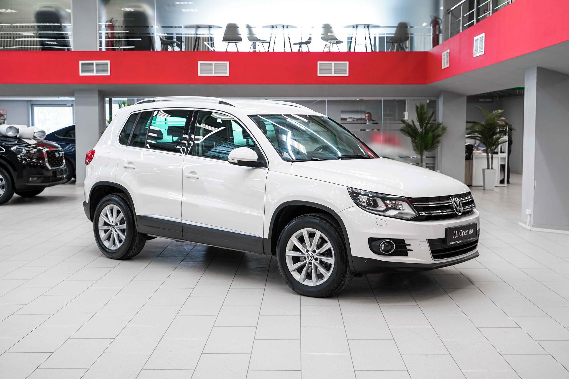 Volkswagen Tiguan 2012, белый, ДЦ Орехово