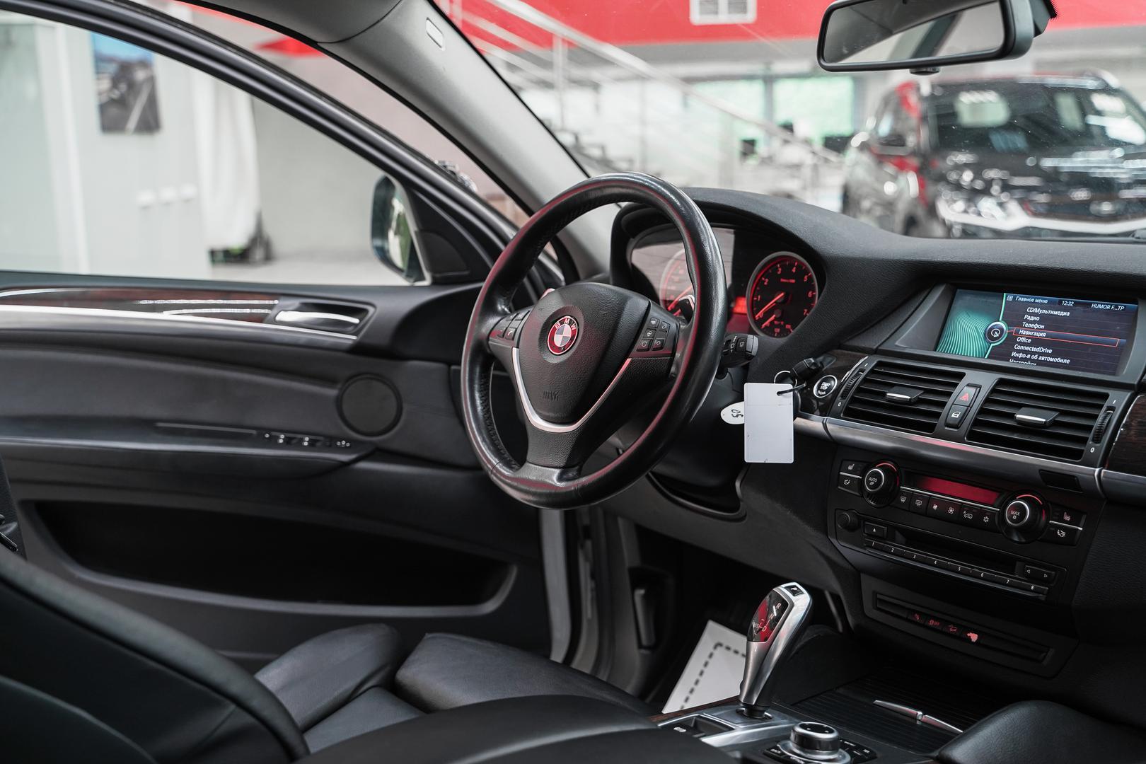 BMW X6 2013, белый, ДЦ Орехово