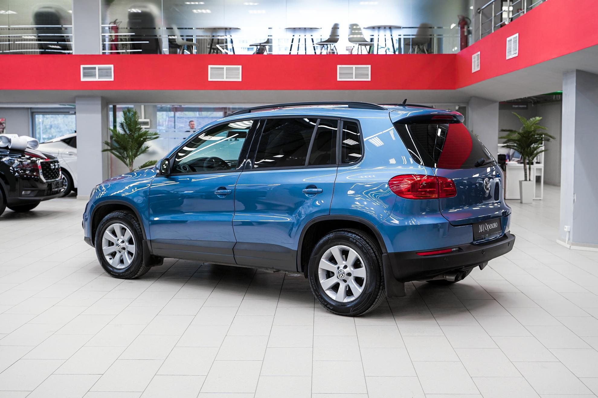 Volkswagen Tiguan 2012, синий, ДЦ Орехово