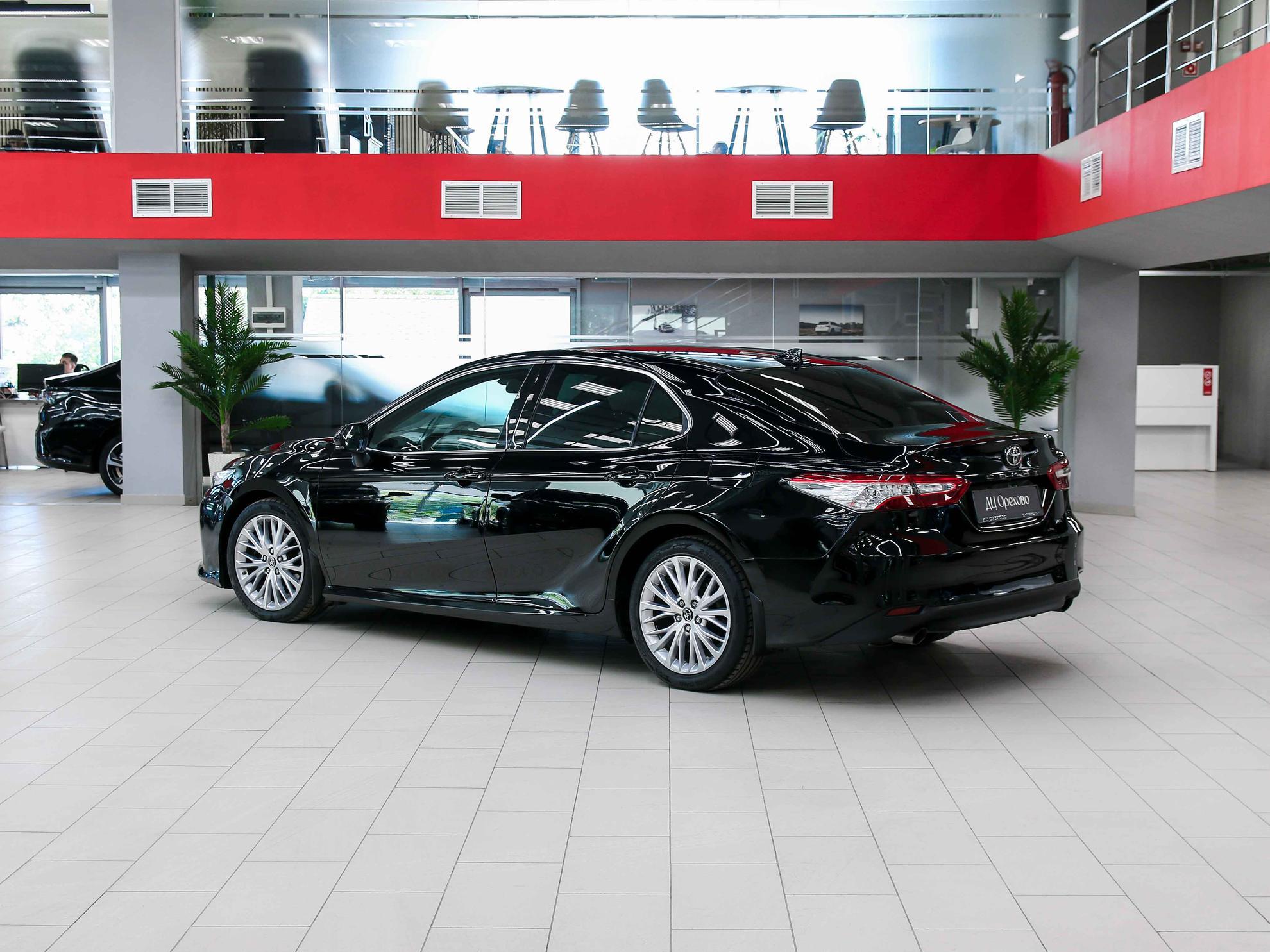 Toyota Camry 2019, черный, ДЦ Орехово