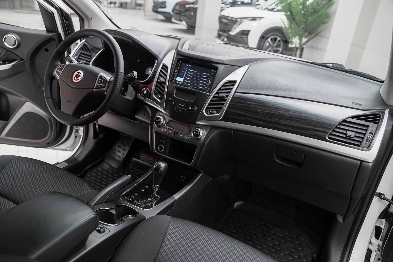 SsangYong Actyon 2013, белый, ДЦ Орехово