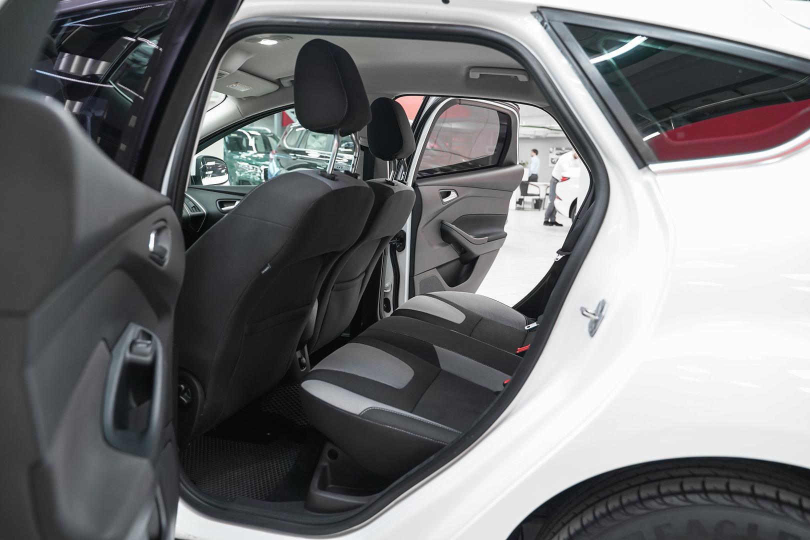 Ford Focus 2011, белый, ДЦ Орехово