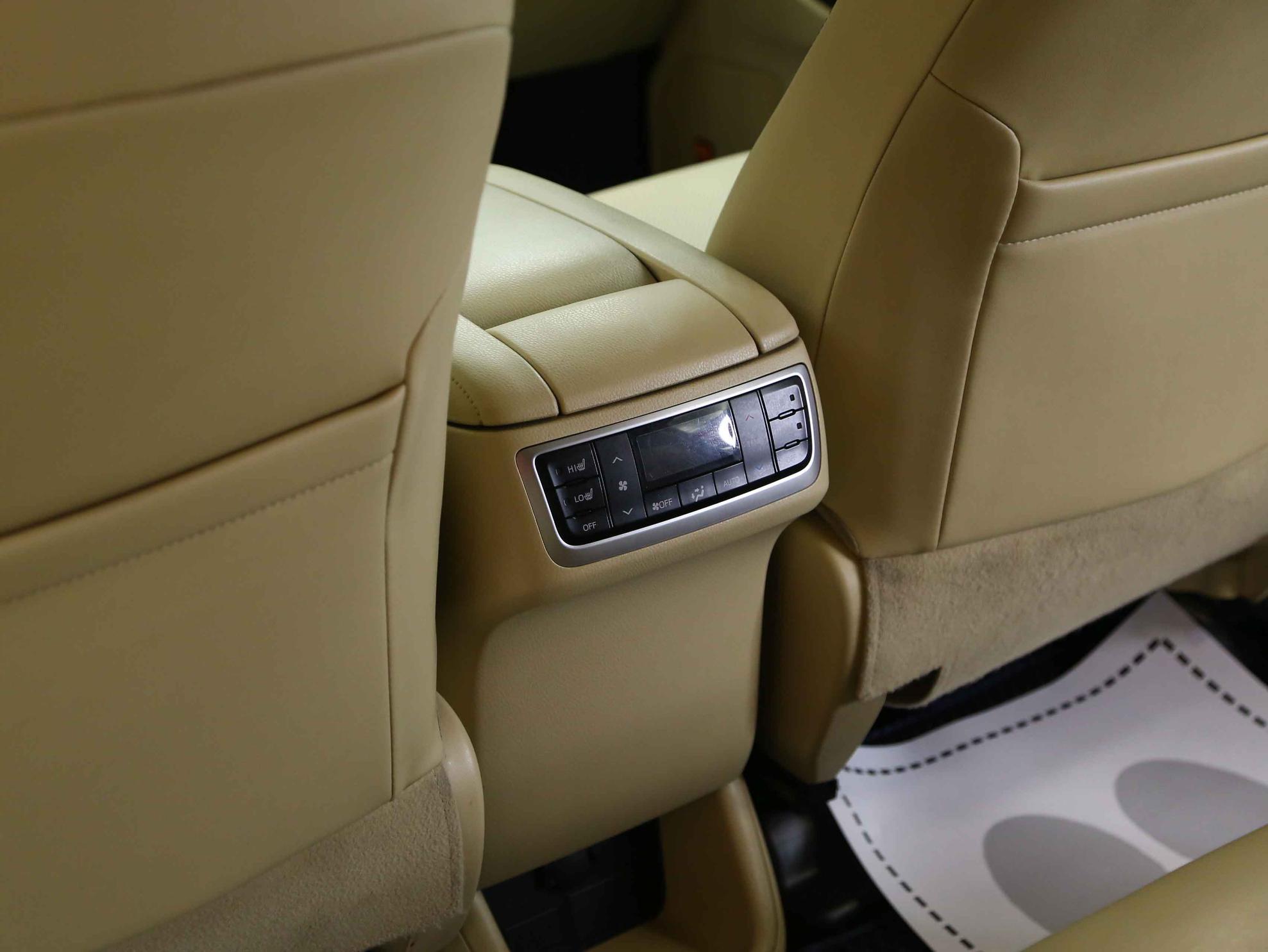 Toyota Highlander 2014, белый, ДЦ Орехово