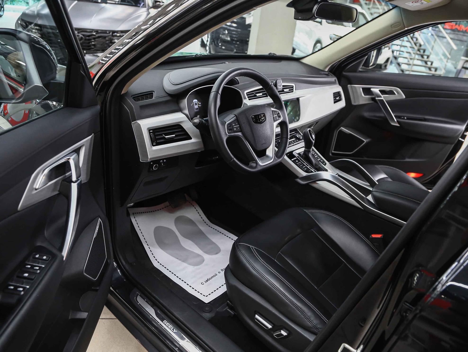 Geely Atlas 2020, черный, ДЦ Орехово