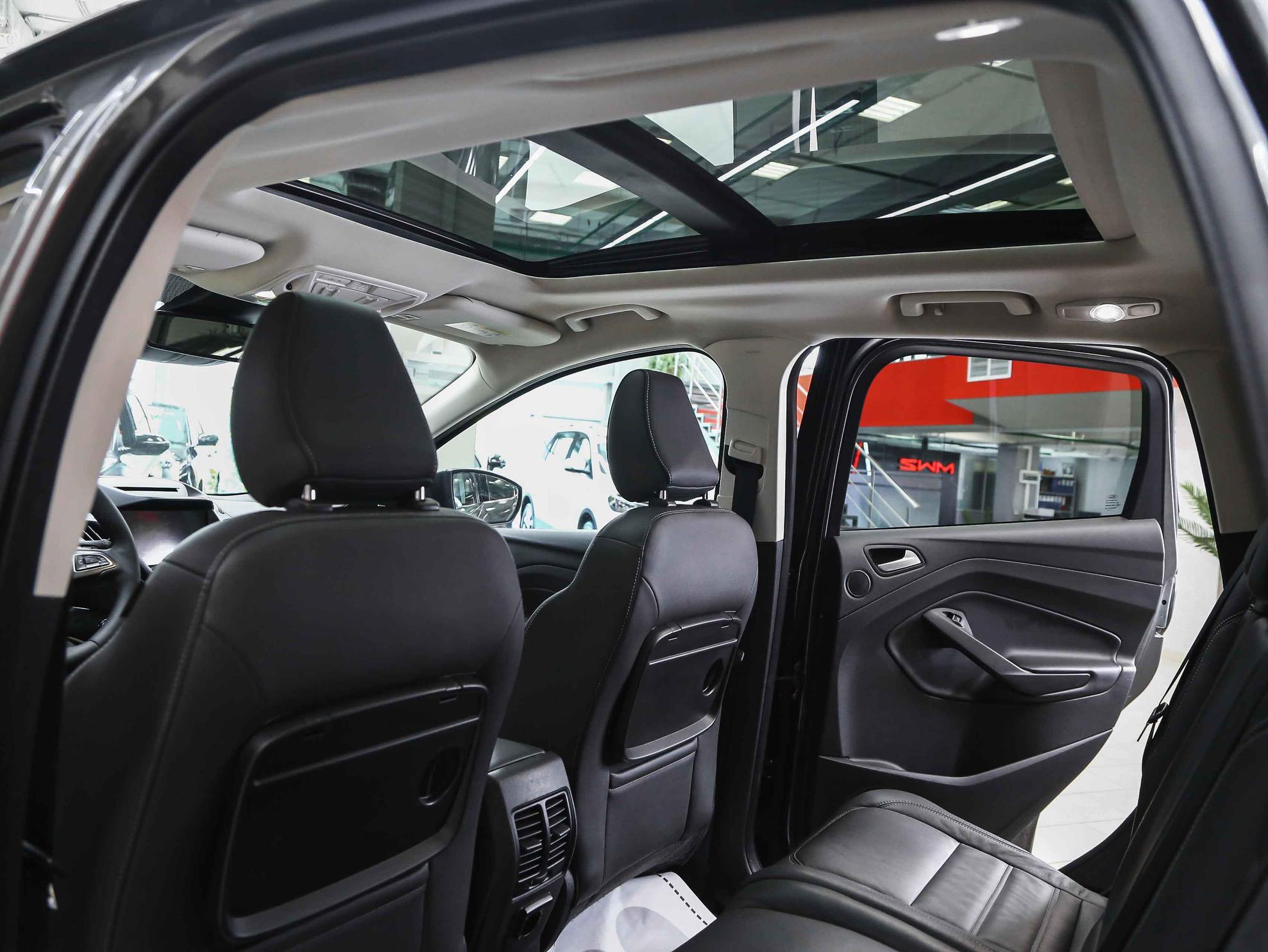 Ford Kuga 2017, серый, ДЦ Орехово