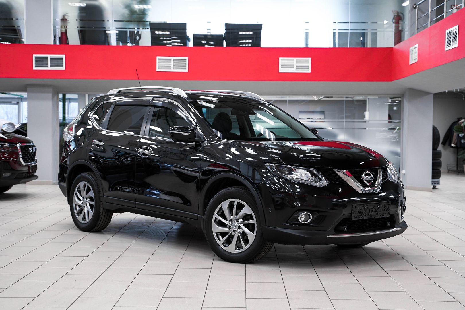 Nissan X-Trail 2015, черный, ДЦ Орехово