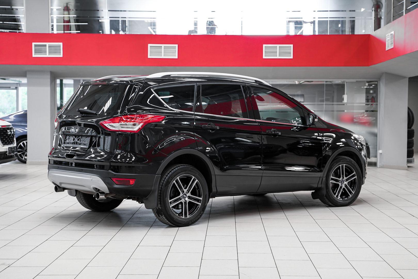 Ford Kuga 2013, черный, ДЦ Орехово