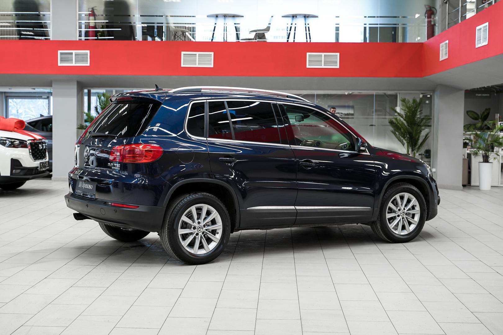 Volkswagen Tiguan 2012, синий, ДЦ Орехово