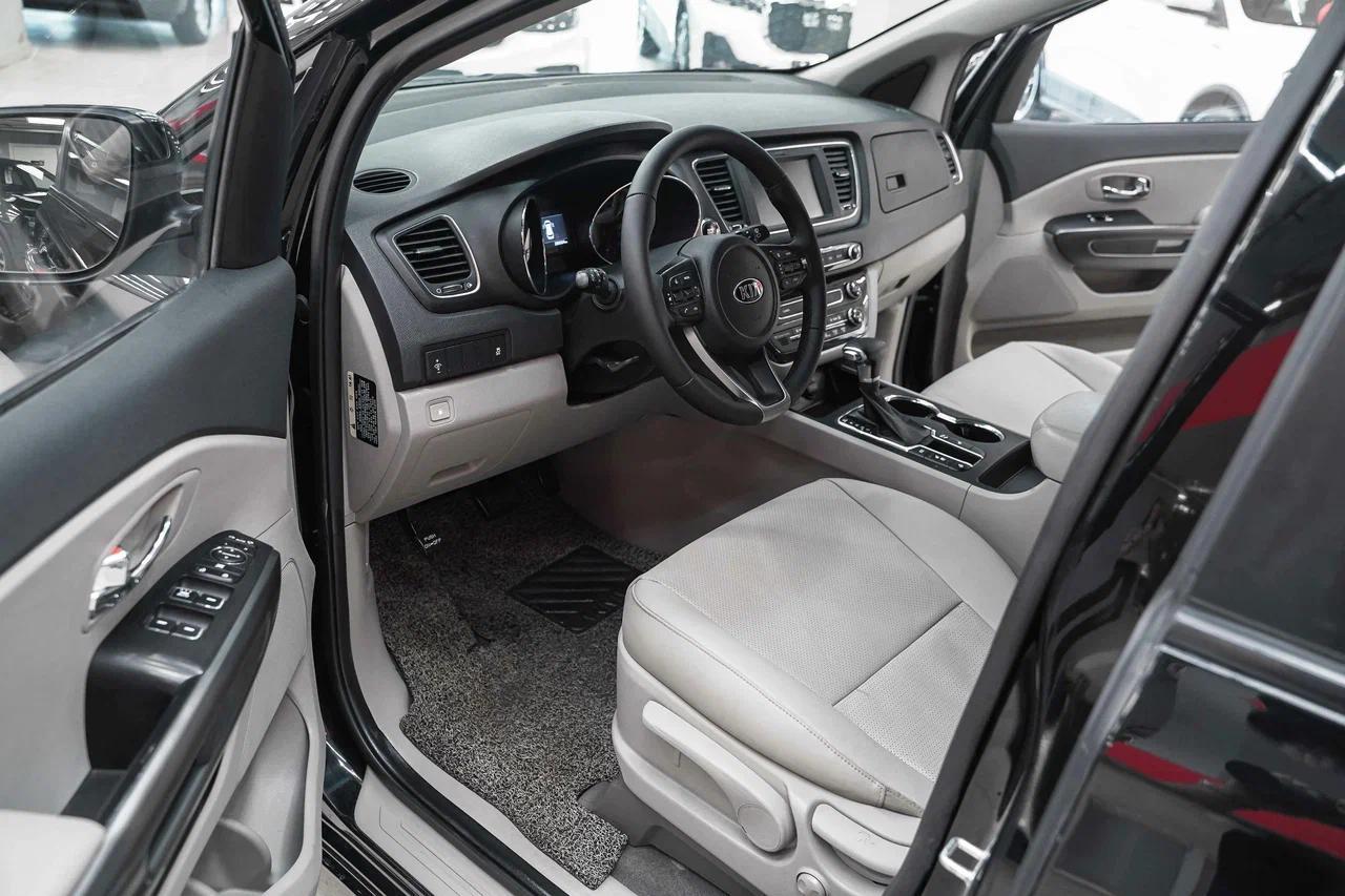 Kia Carnival 2019, черный, ДЦ Орехово
