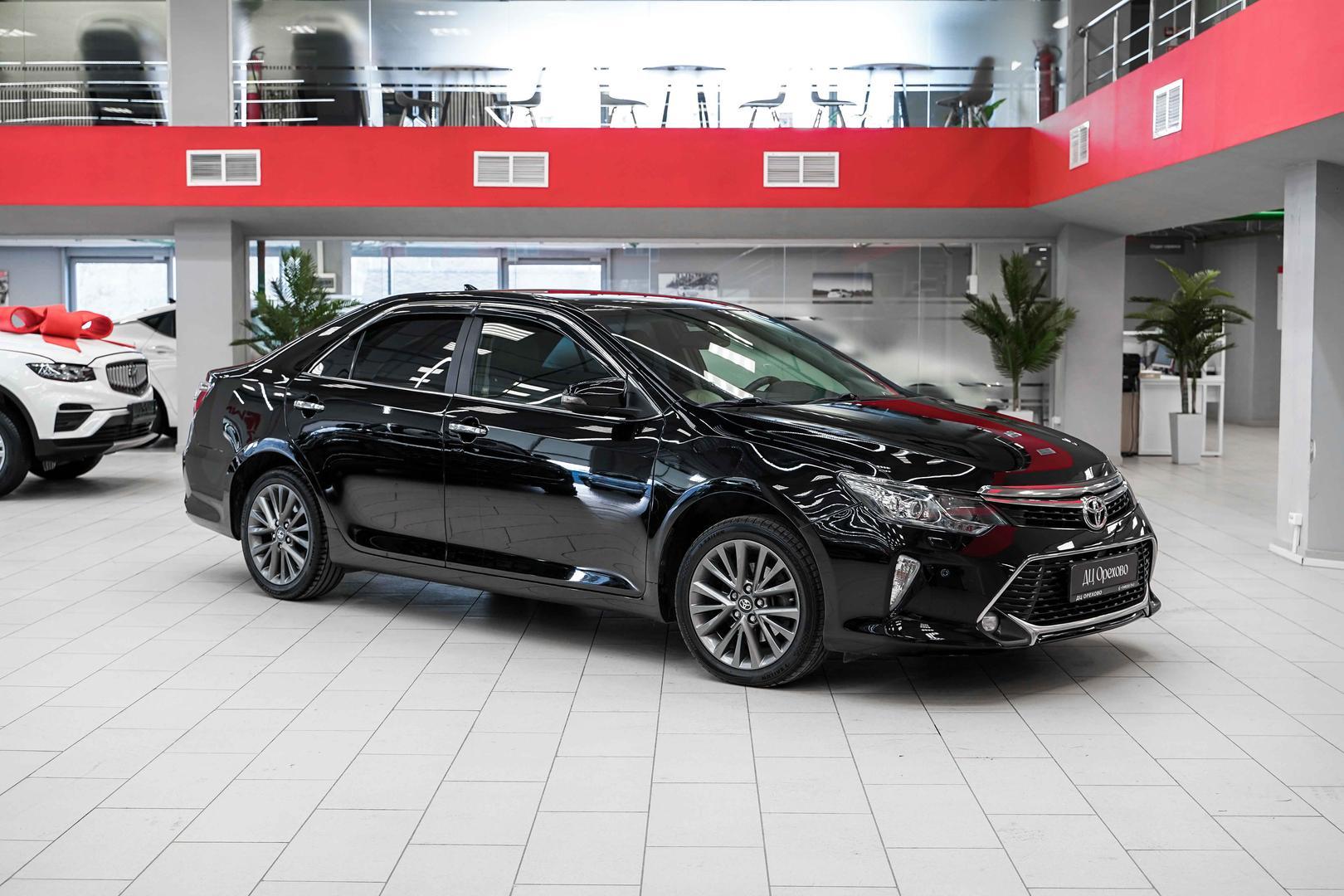 Toyota Camry 2017, черный, ДЦ Орехово