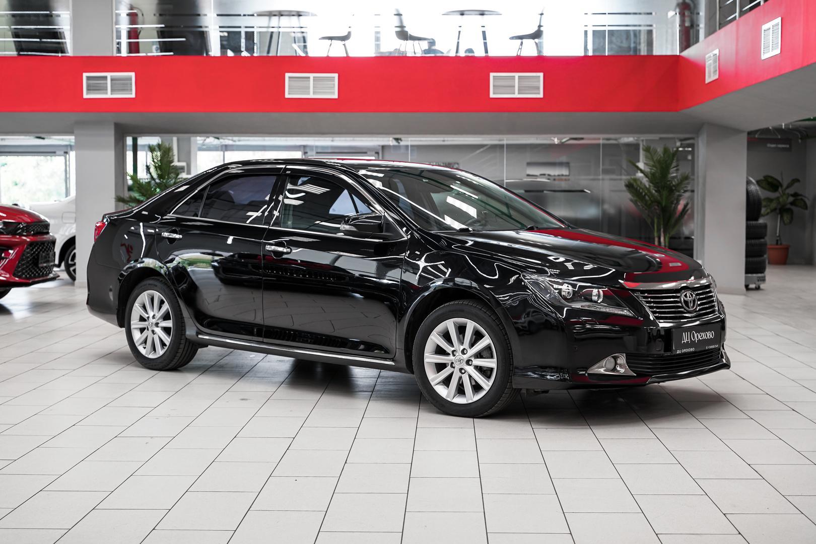 Toyota Camry 2014, черный, ДЦ Орехово