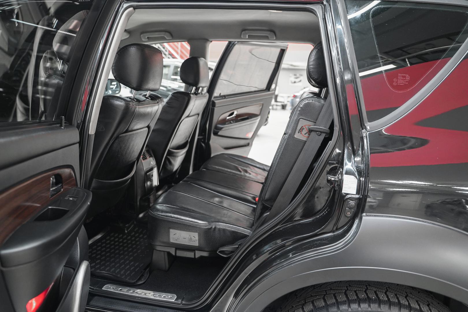 SsangYong Rexton 2007, черный, ДЦ Орехово