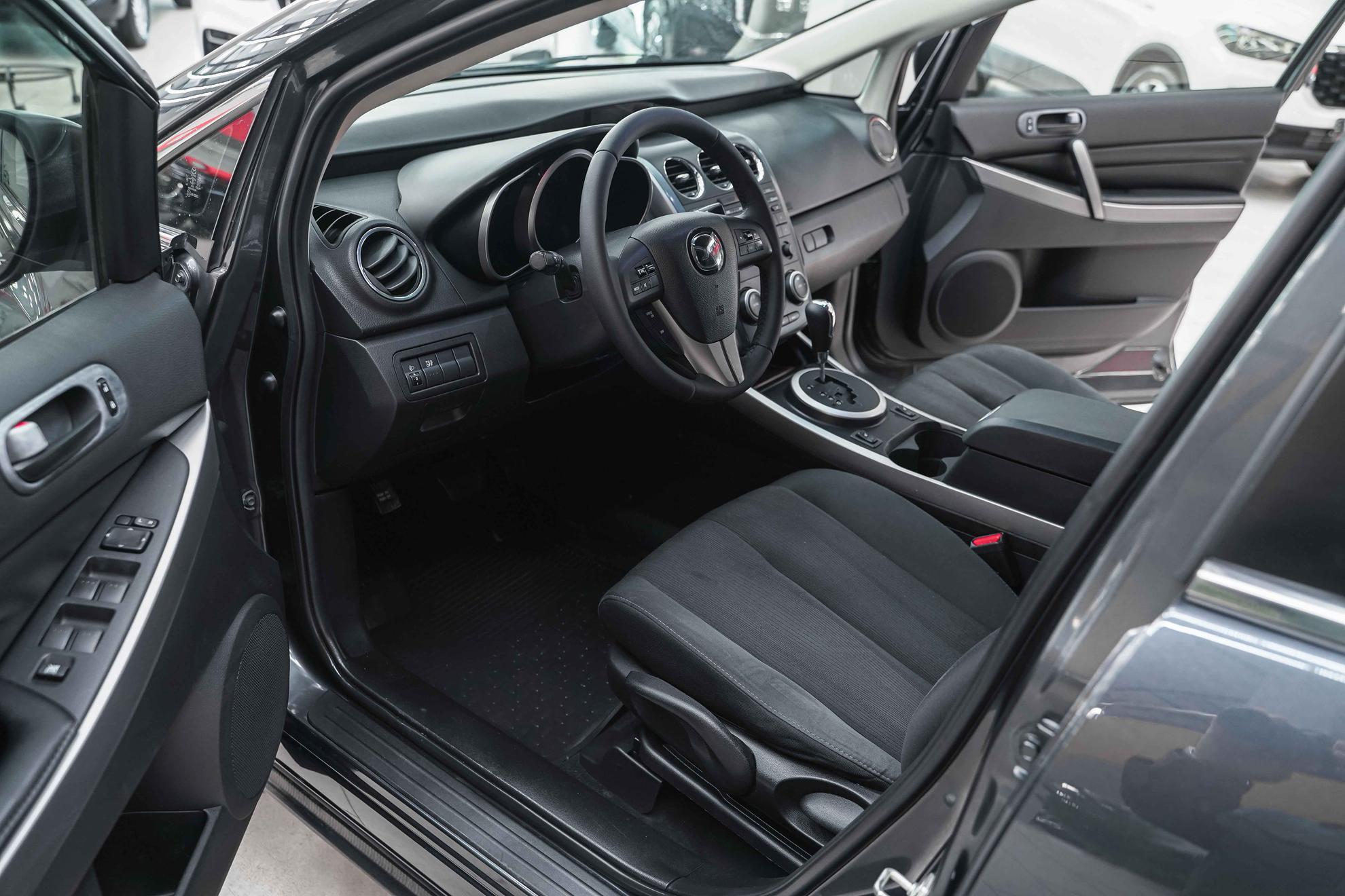 Mazda CX-7 2011, серый, ДЦ Орехово