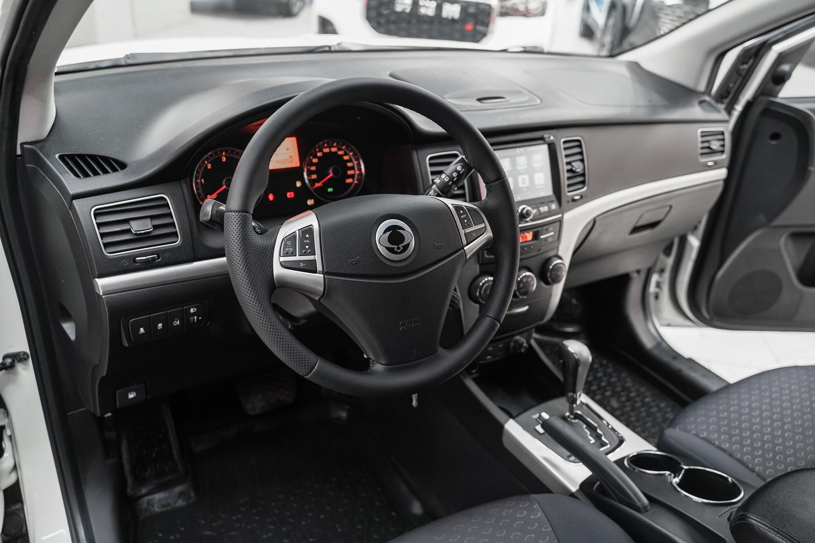 SsangYong Actyon 2011, белый, ДЦ Орехово