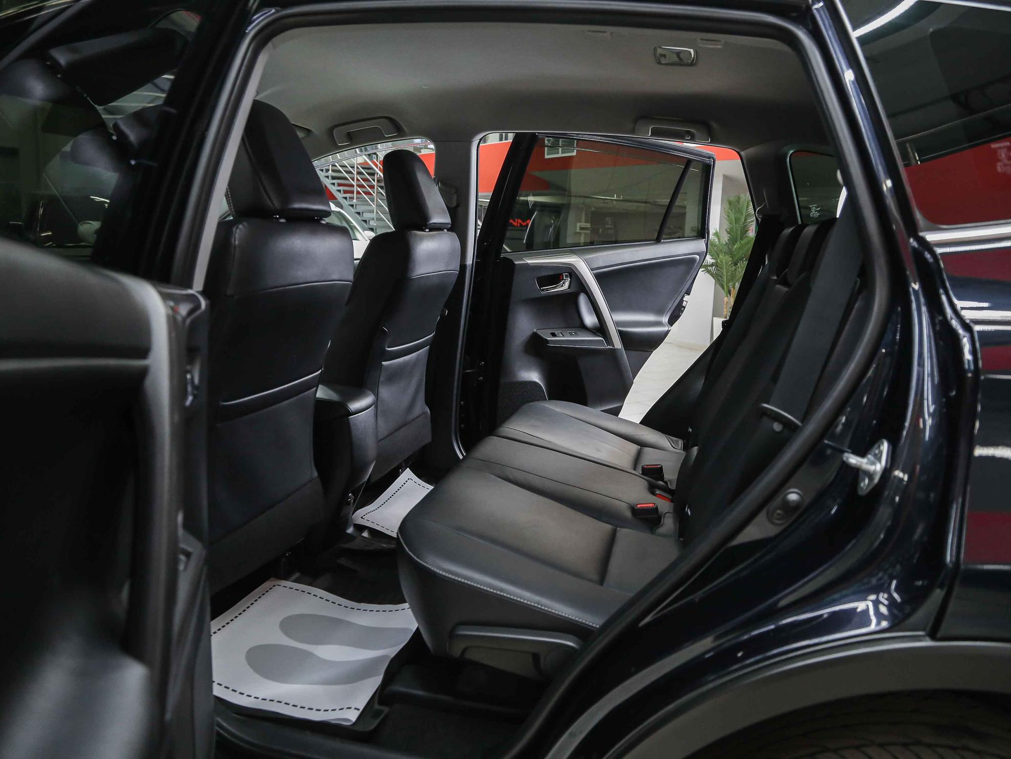 Toyota RAV4 2019, синий, ДЦ Орехово