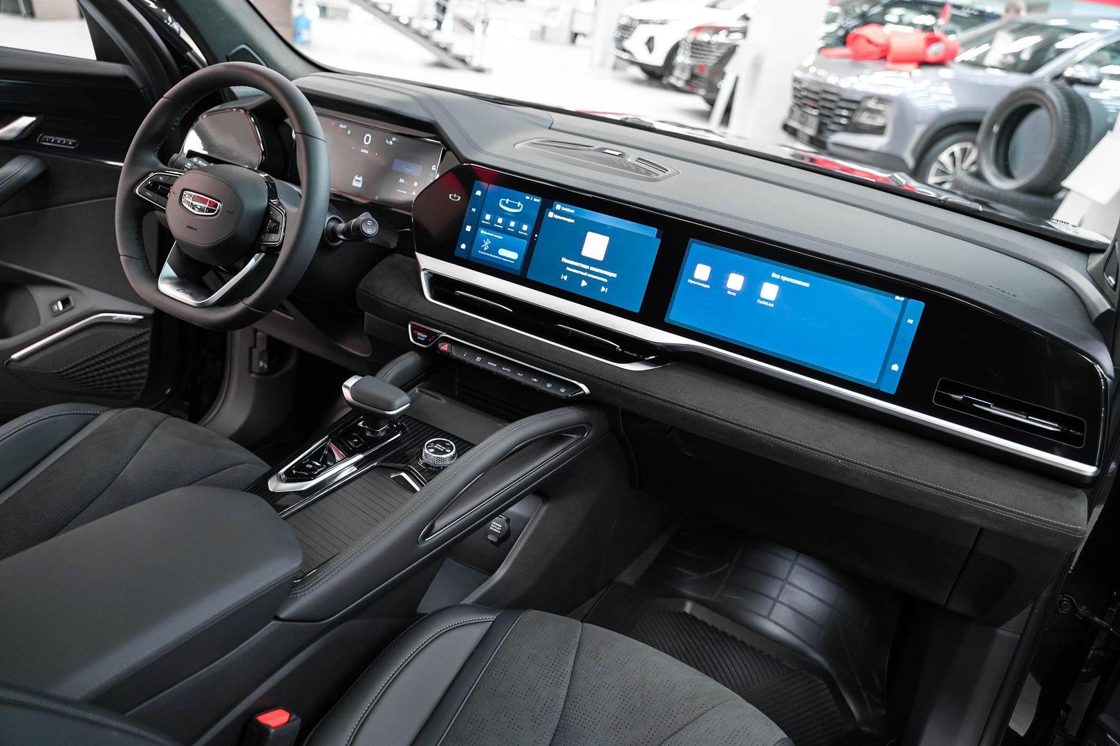 Geely Monjaro 2024, серый, ДЦ Орехово