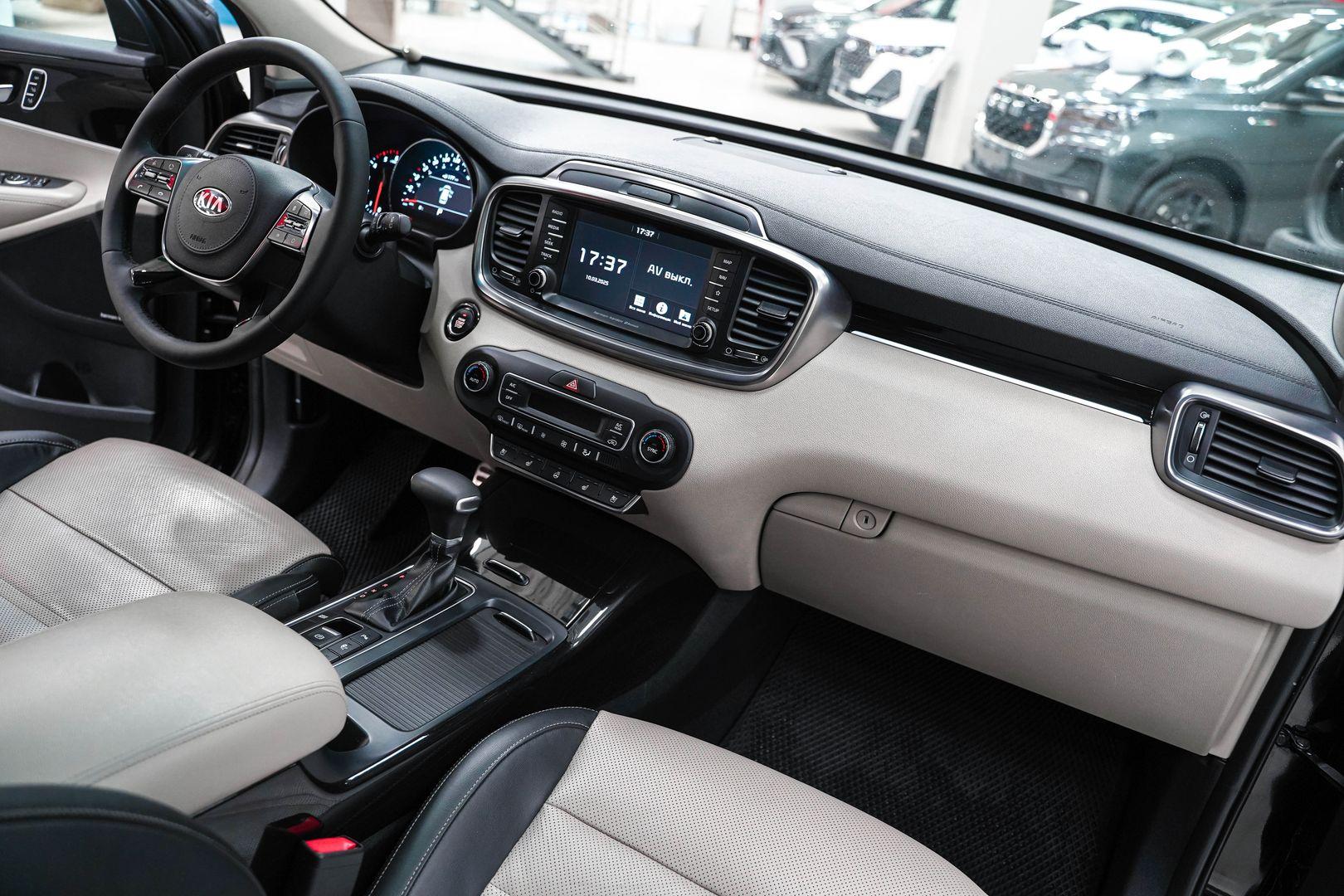 Kia Sorento 2018, черный, ДЦ Орехово