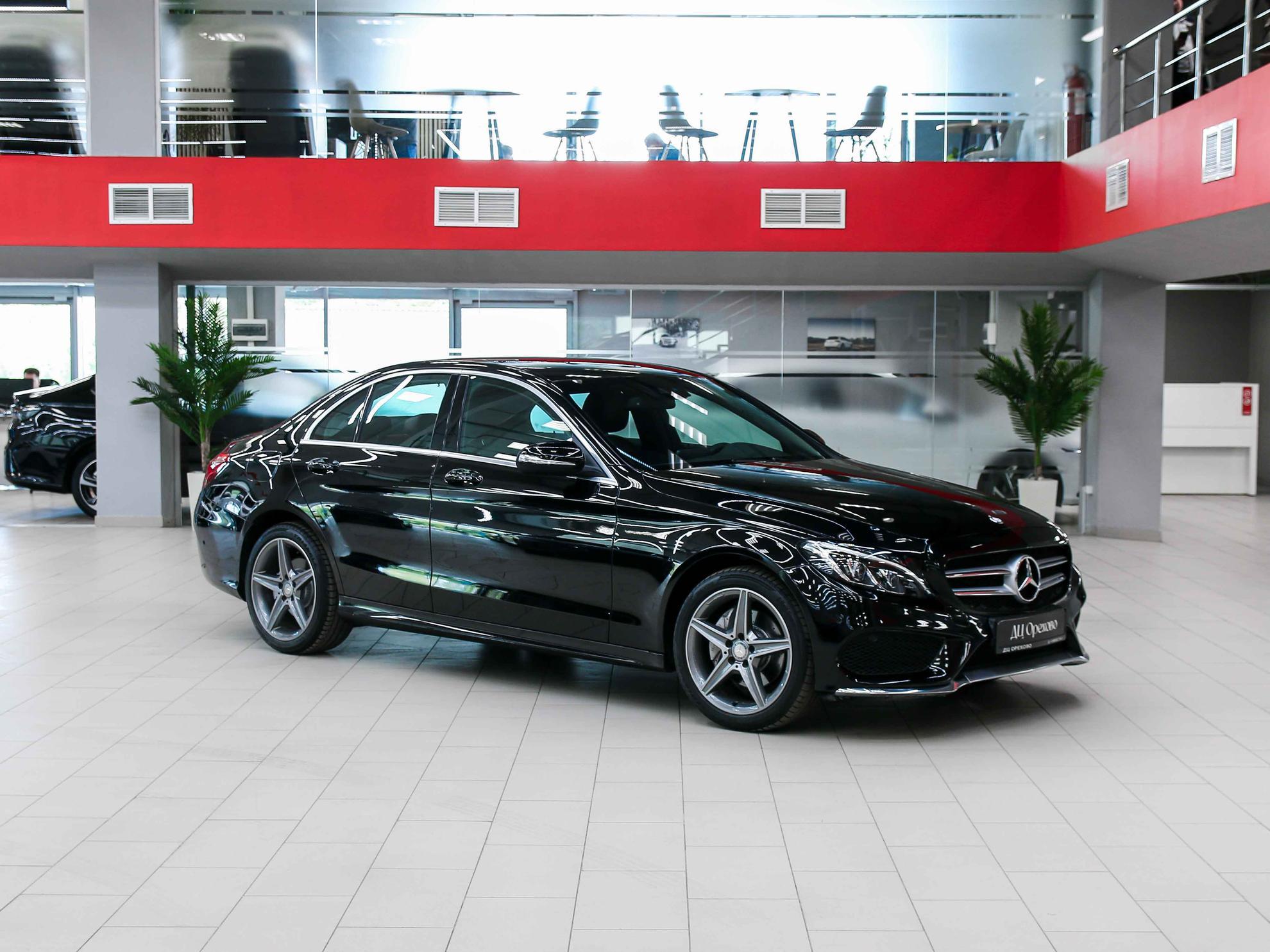 Mercedes-Benz C-Класс 2015, черный, ДЦ Орехово