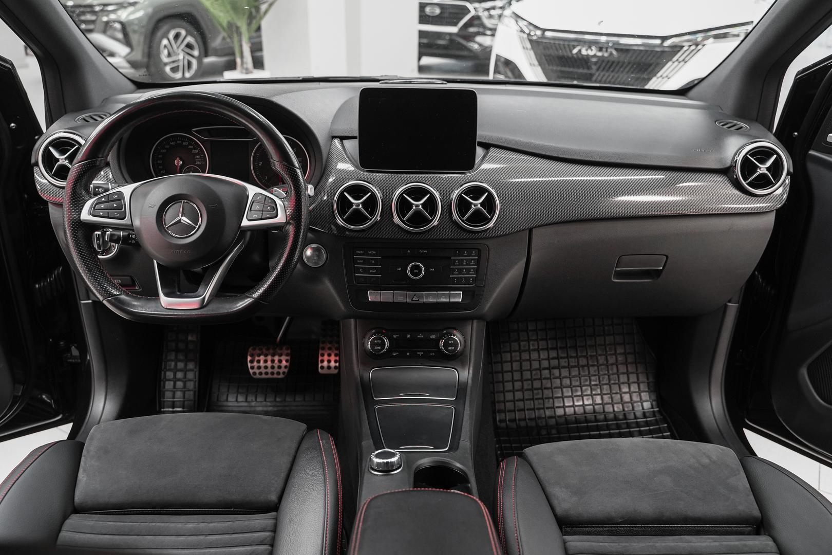 Mercedes-Benz B-Класс 2018, черный, ДЦ Орехово