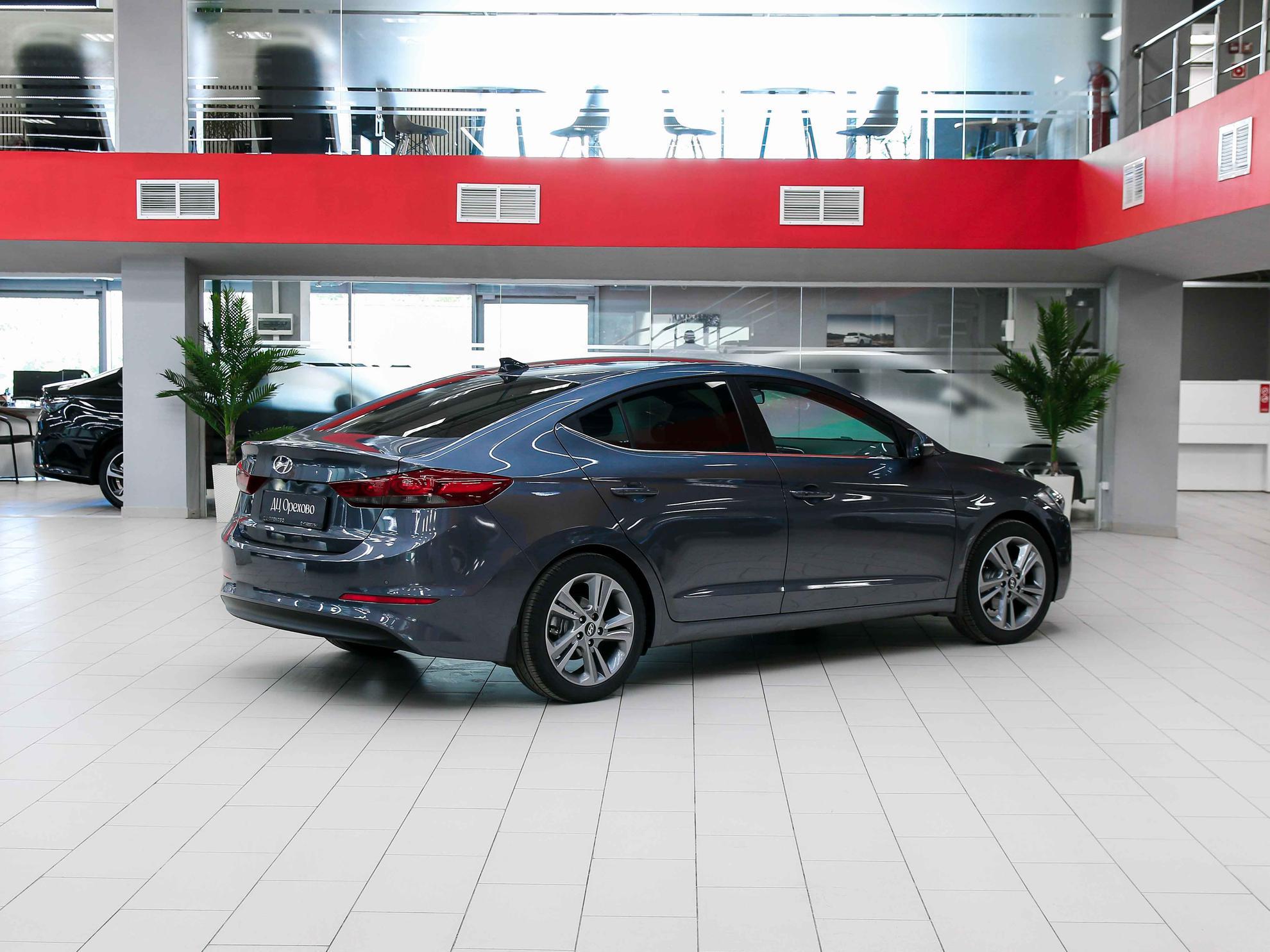 Hyundai Elantra 2016, серый, ДЦ Орехово